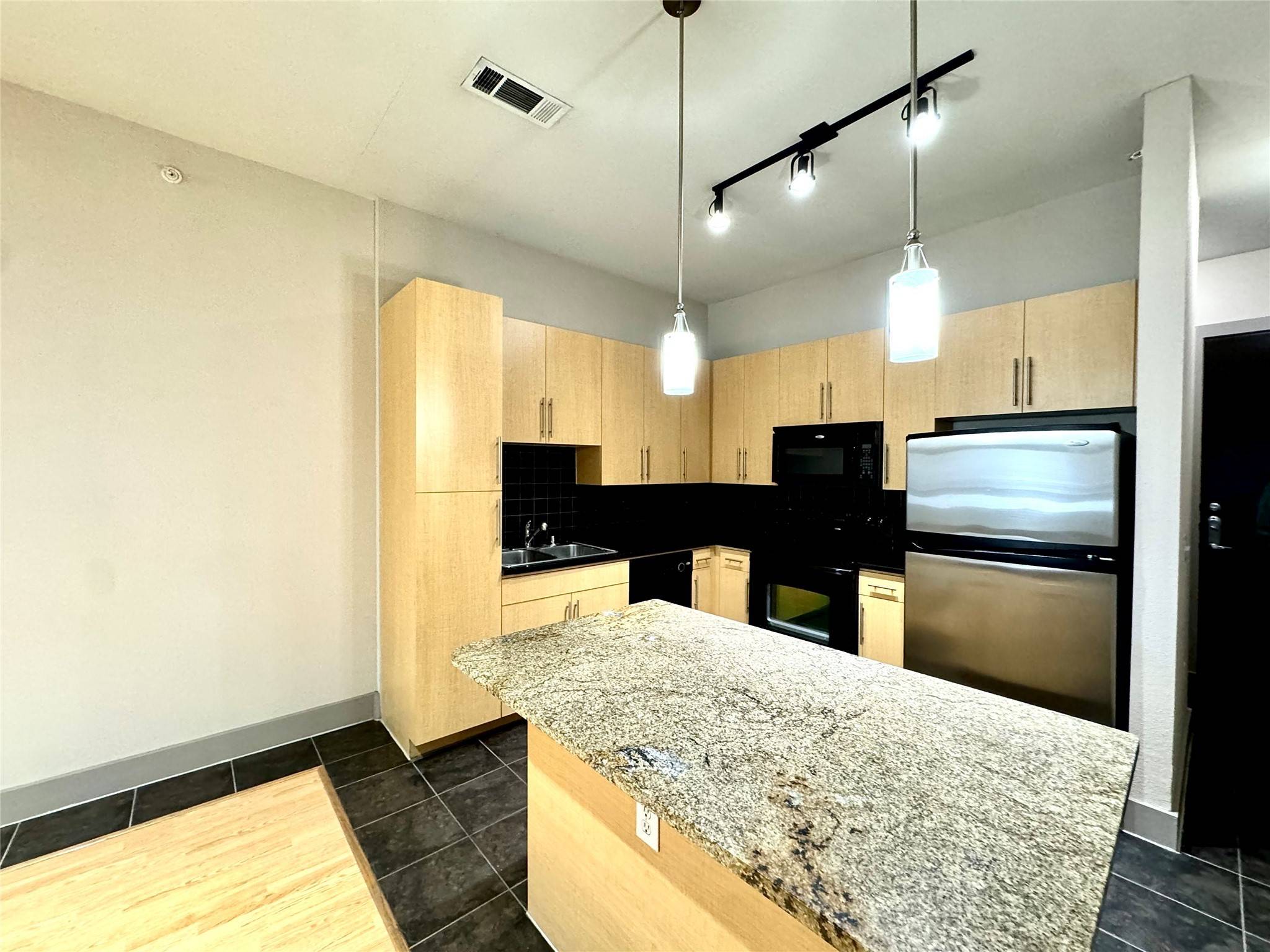 Houston, TX 77046,3660 Richmond AVE #133
