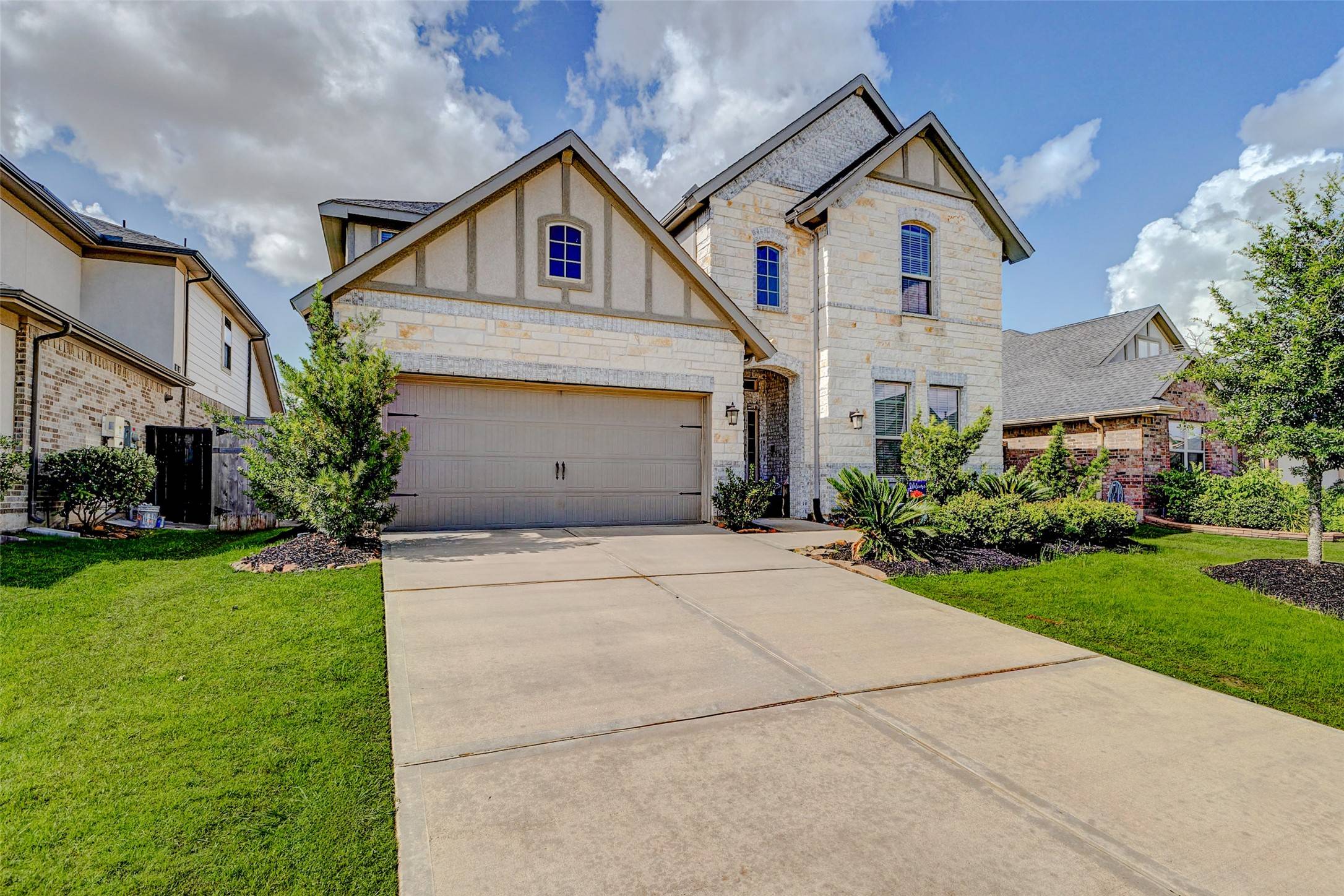 Fulshear, TX 77441,28638 Monarch Cliffs DR