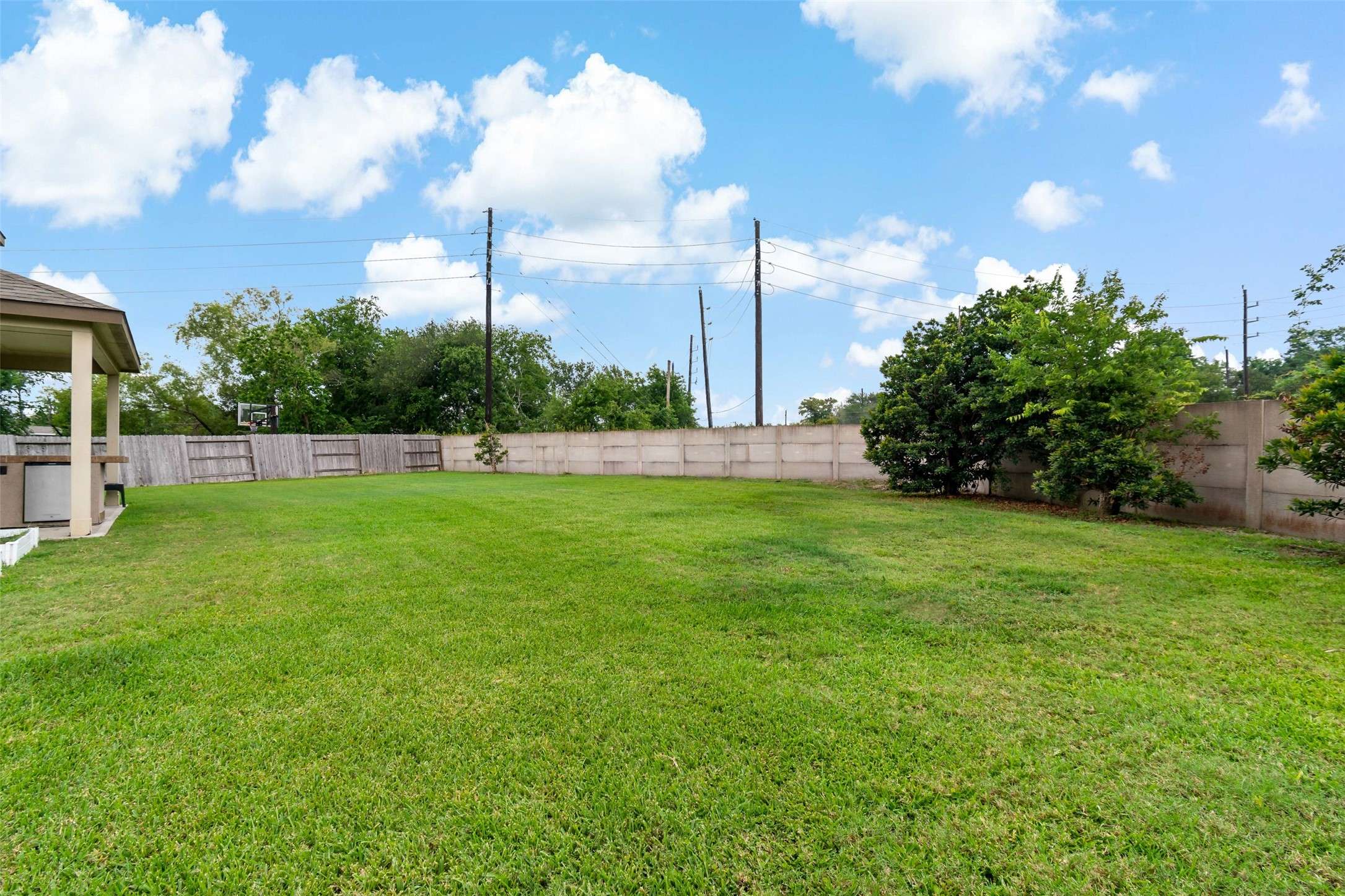 Rosharon, TX 77583,13102 Dover Bluff DR