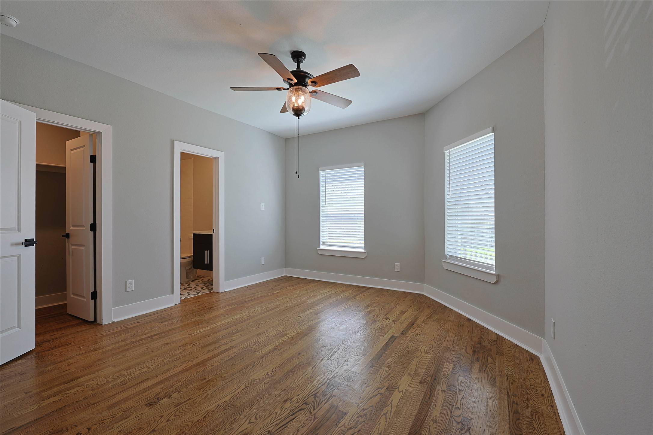 Houston, TX 77009,1003 E 28th ST
