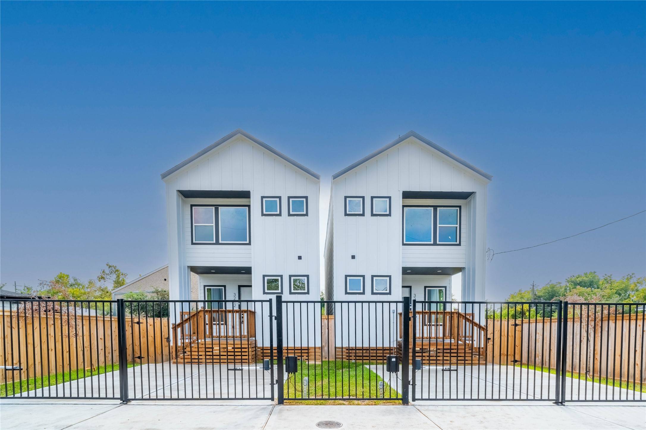 Houston, TX 77026,3210 A & B Retta ST