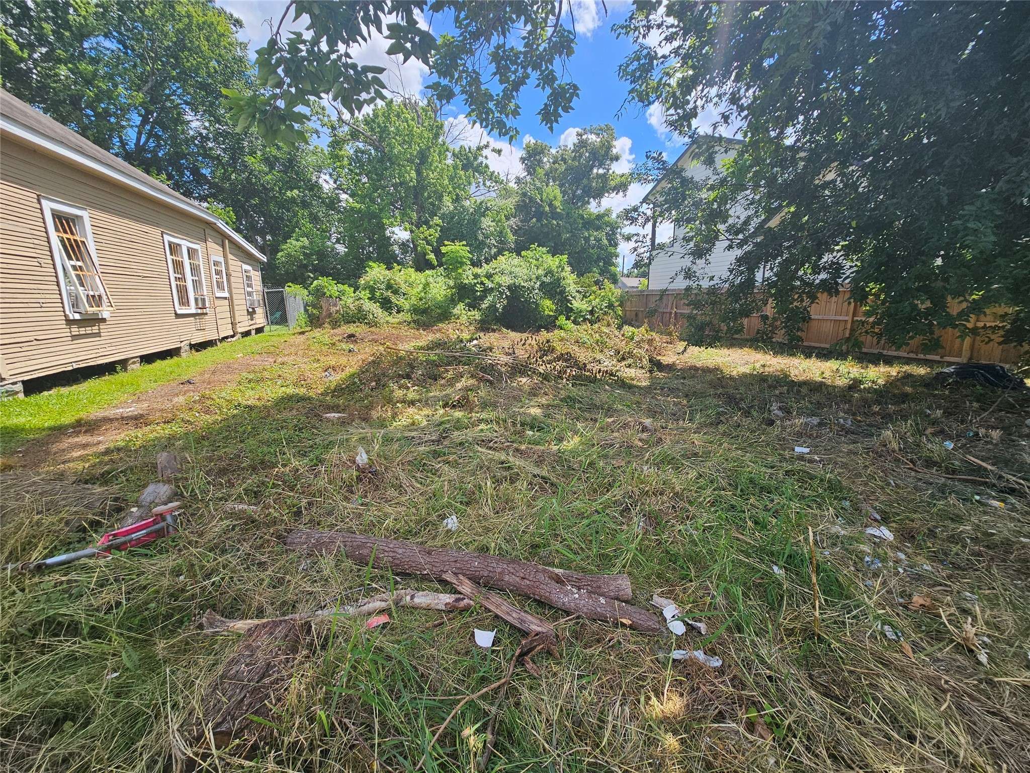 Houston, TX 77004,2711 Alabama ST