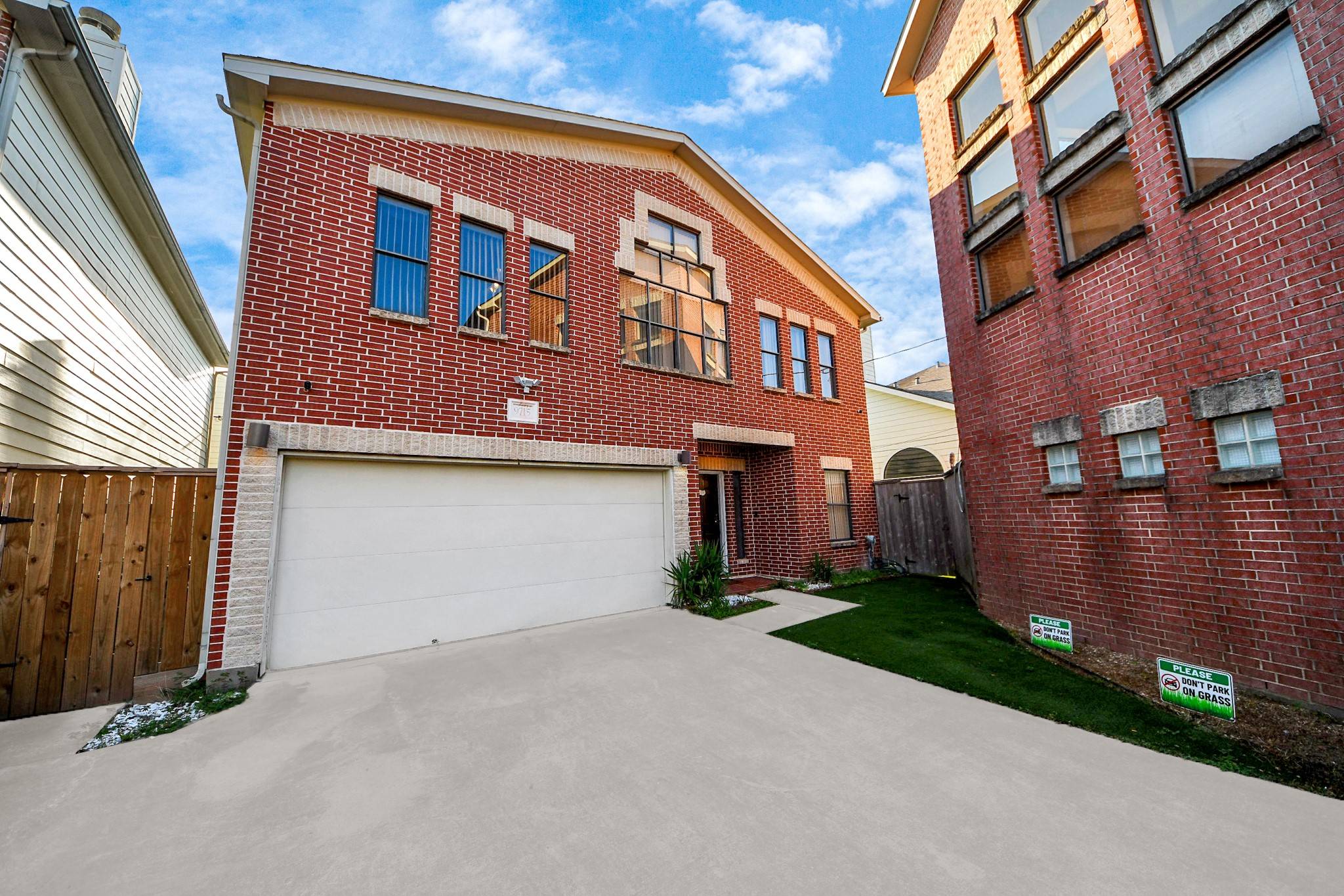 Houston, TX 77025,9715 Riddlewood LN