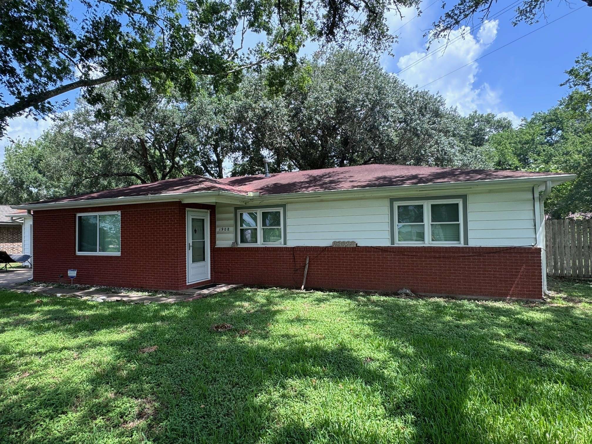 El Campo, TX 77437,1908 W Norris ST