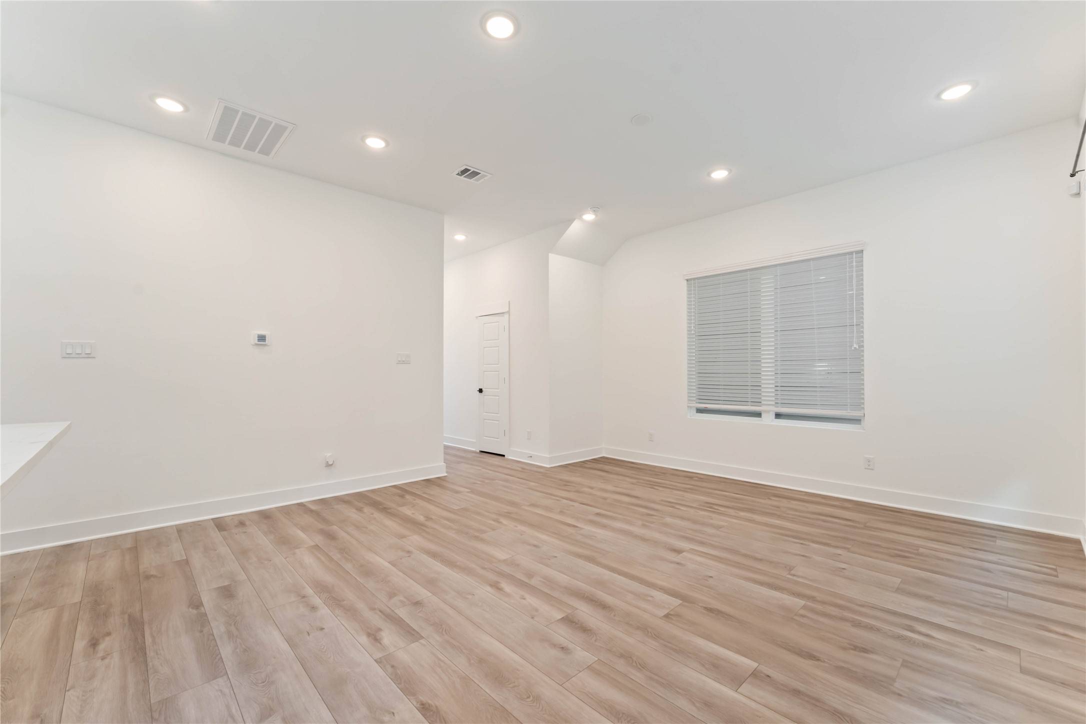 Houston, TX 77091,5824 Highland Sky LN