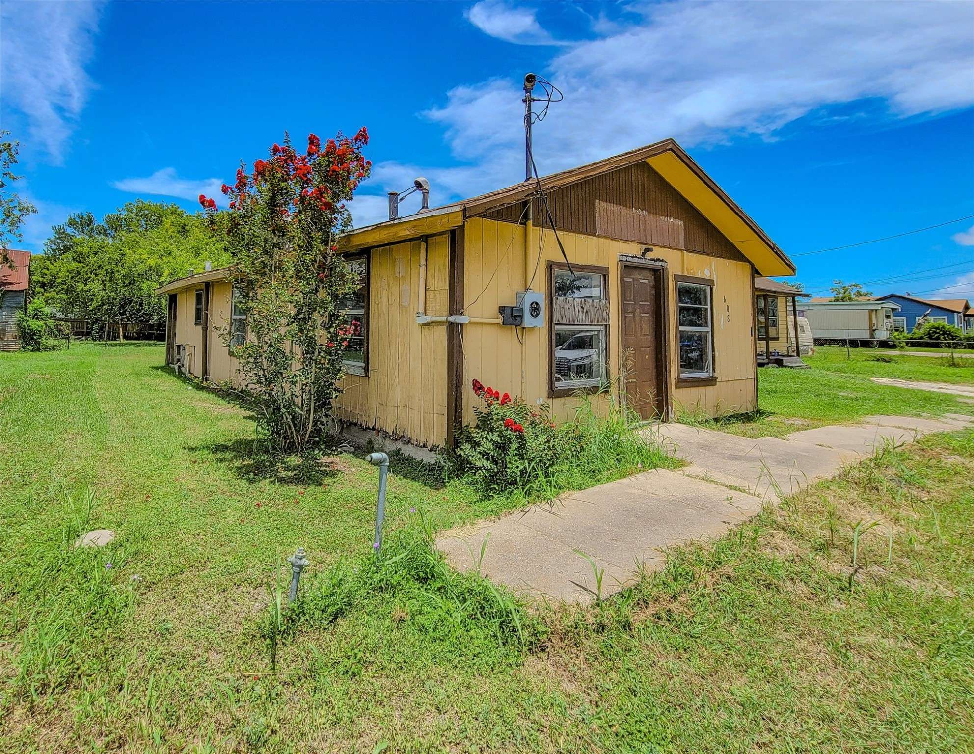 Port Lavaca, TX 77979,608 S Benavides ST