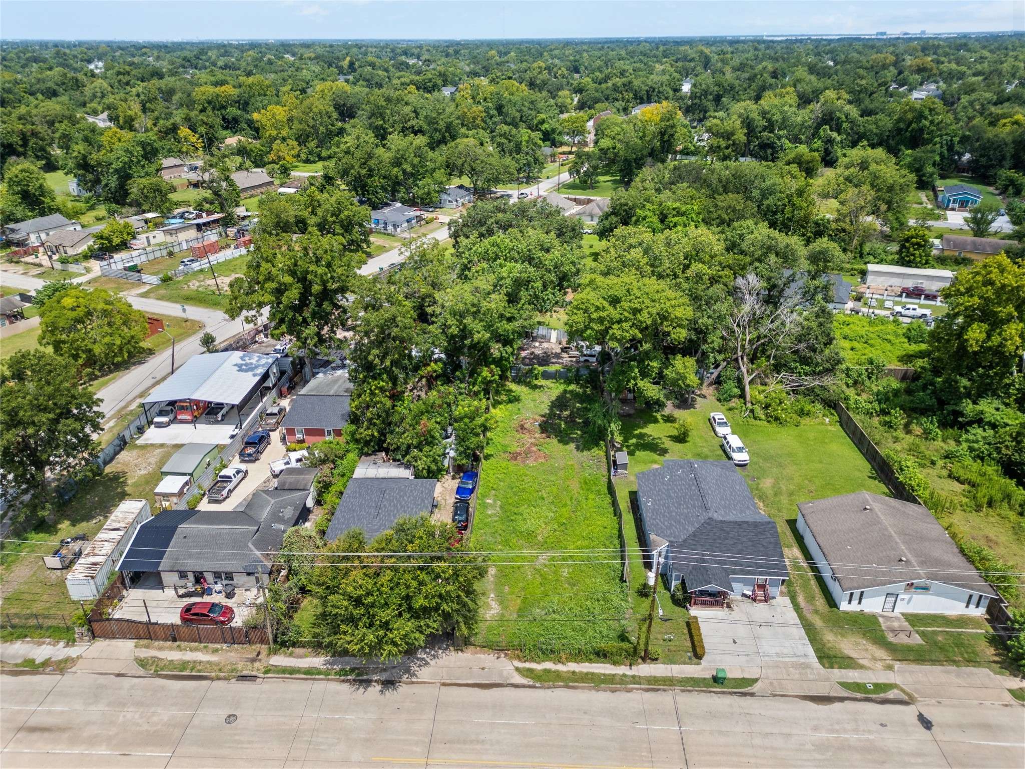 Houston, TX 77091,924 W Little York RD