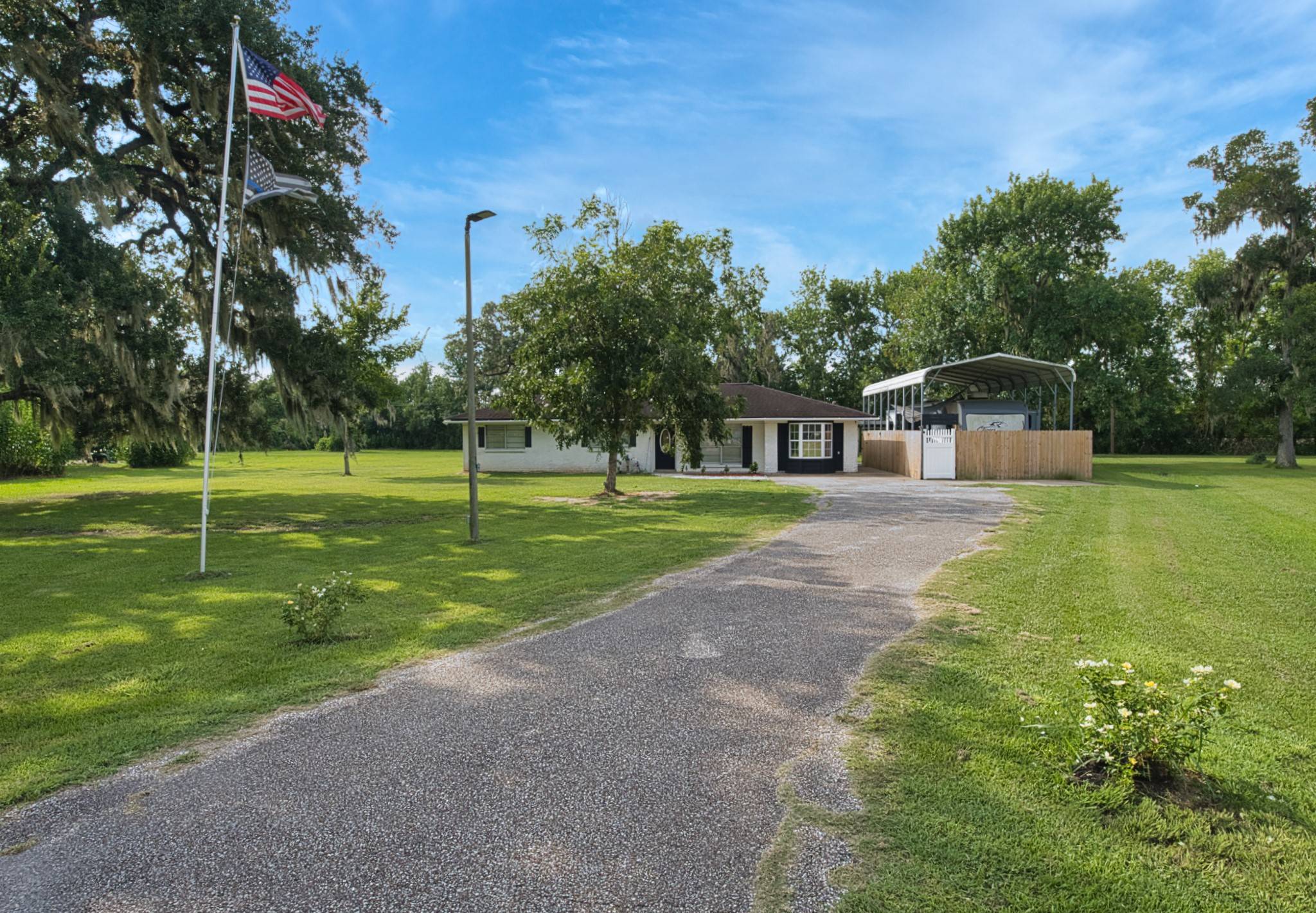 Sweeny, TX 77480,140 County Road 313