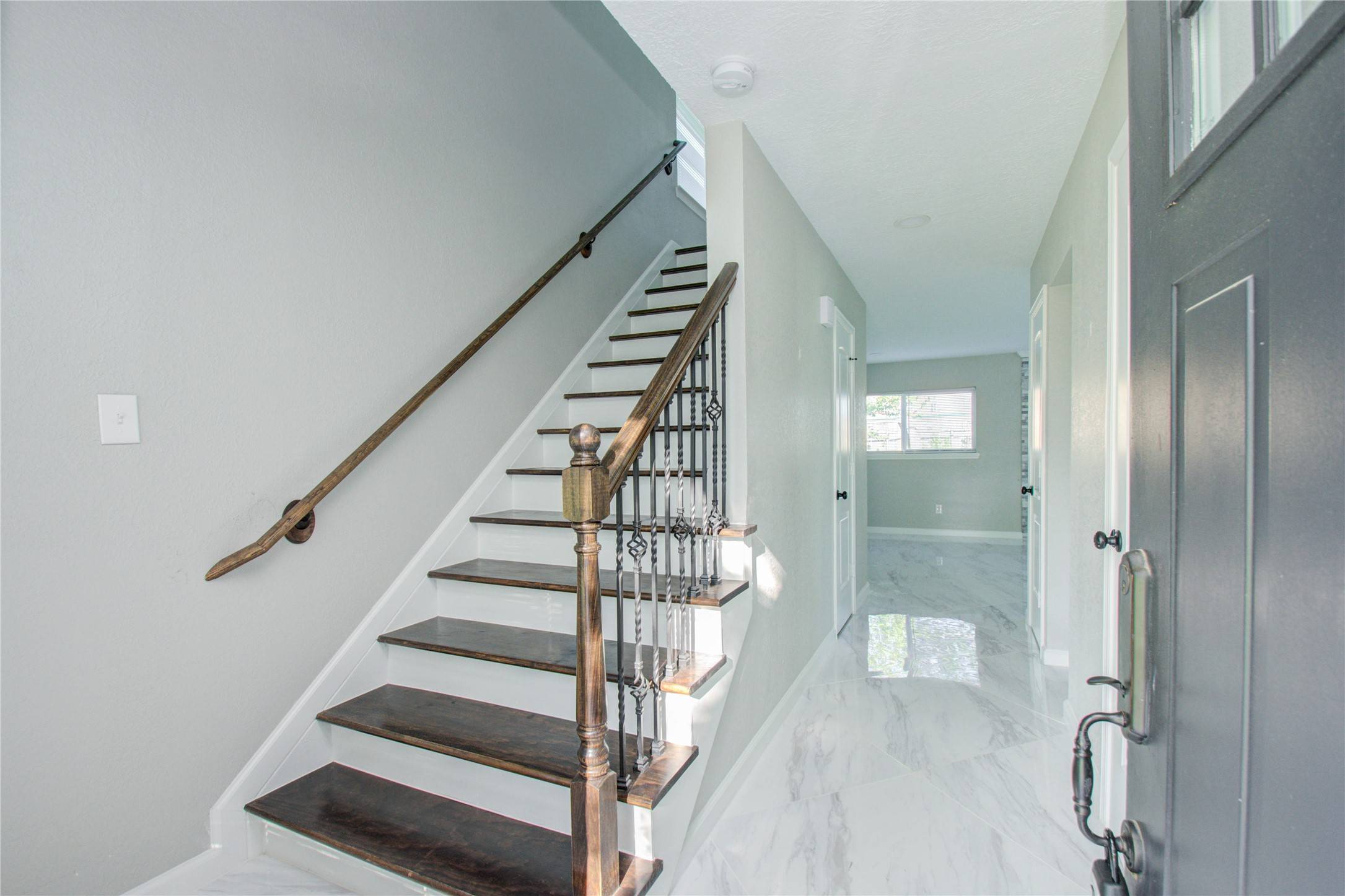 Friendswood, TX 77546,445 E Castle Harbour DR