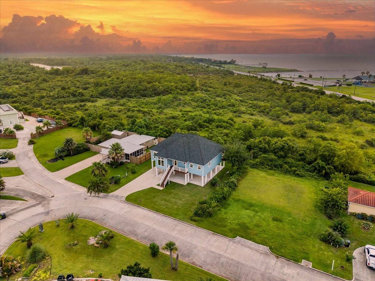 San Leon, TX 77539,218 Debbie LN