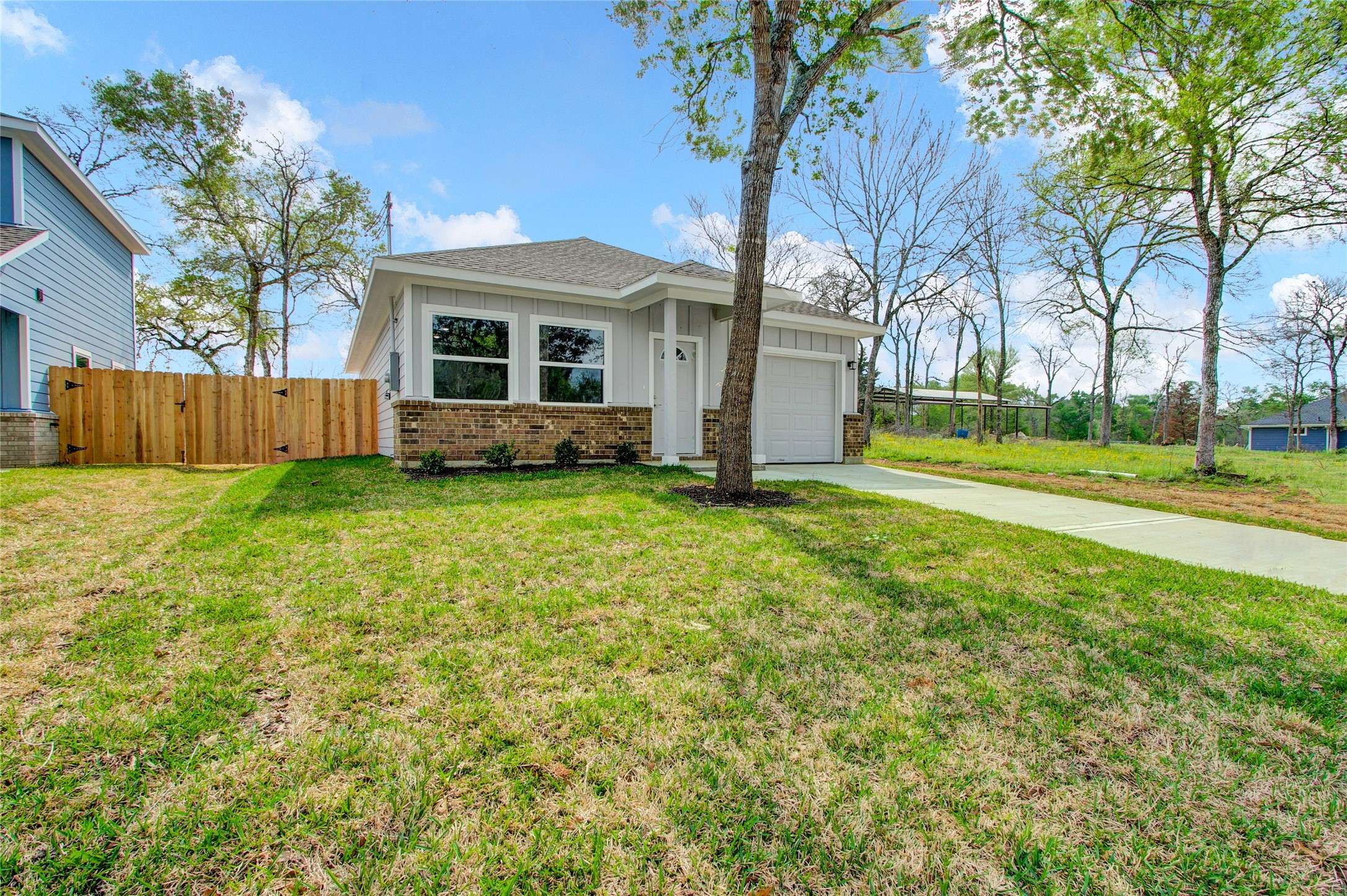 Hempstead, TX 77445,24735 Waterford
