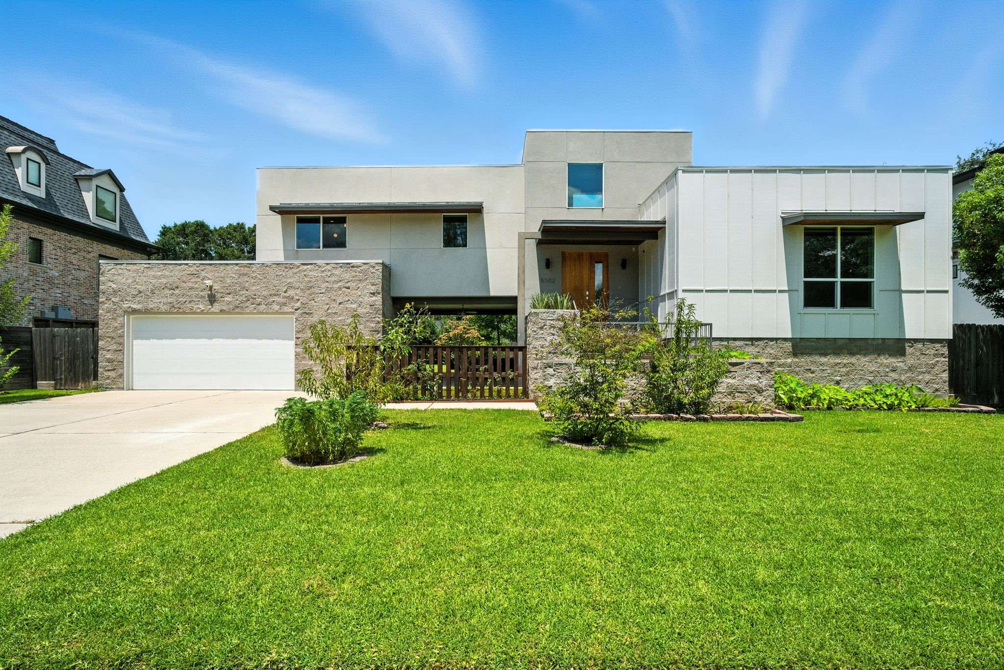 Houston, TX 77096,5302 Braesheather DR