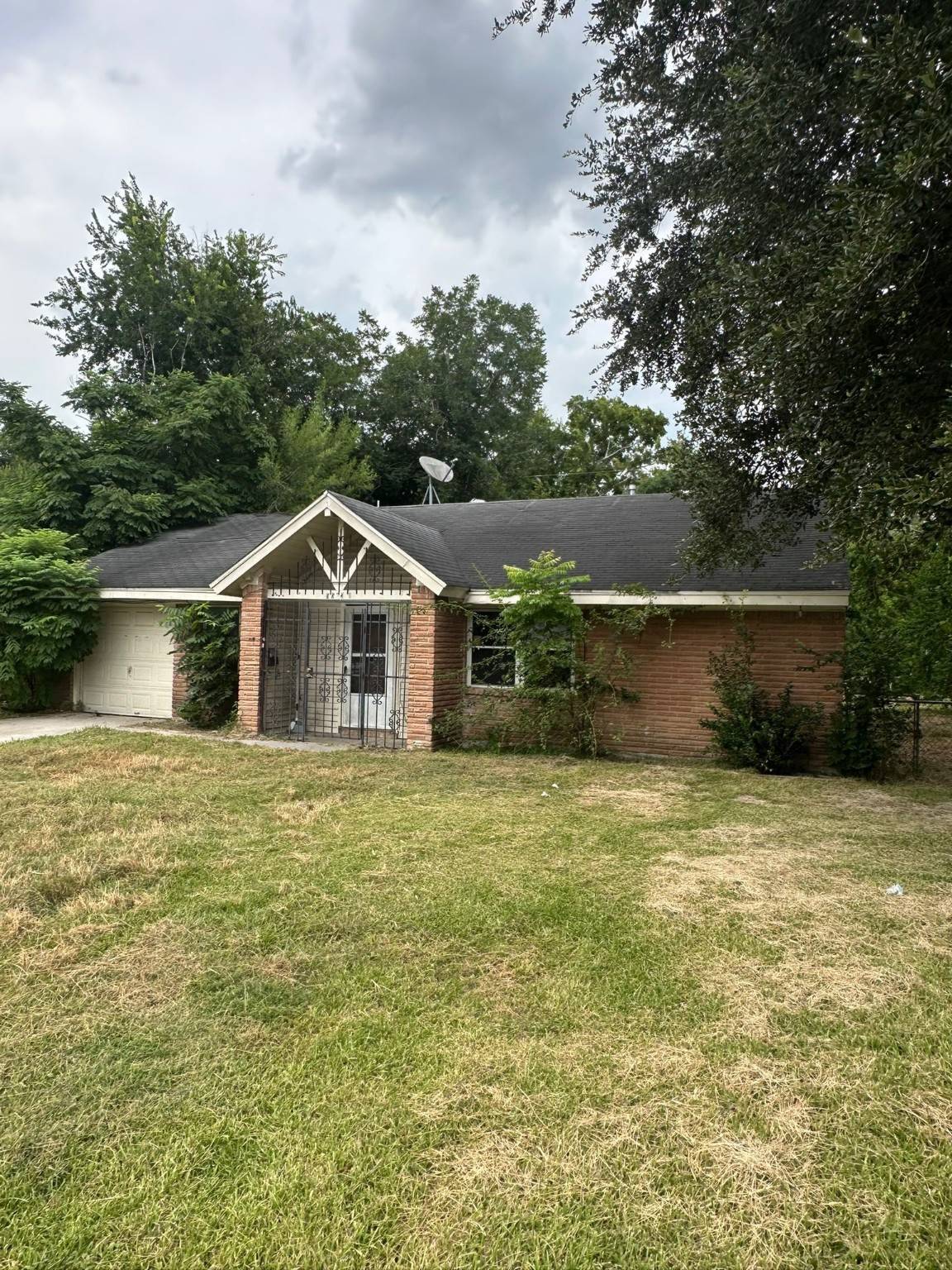 Houston, TX 77048,5531 Elm Tree DR