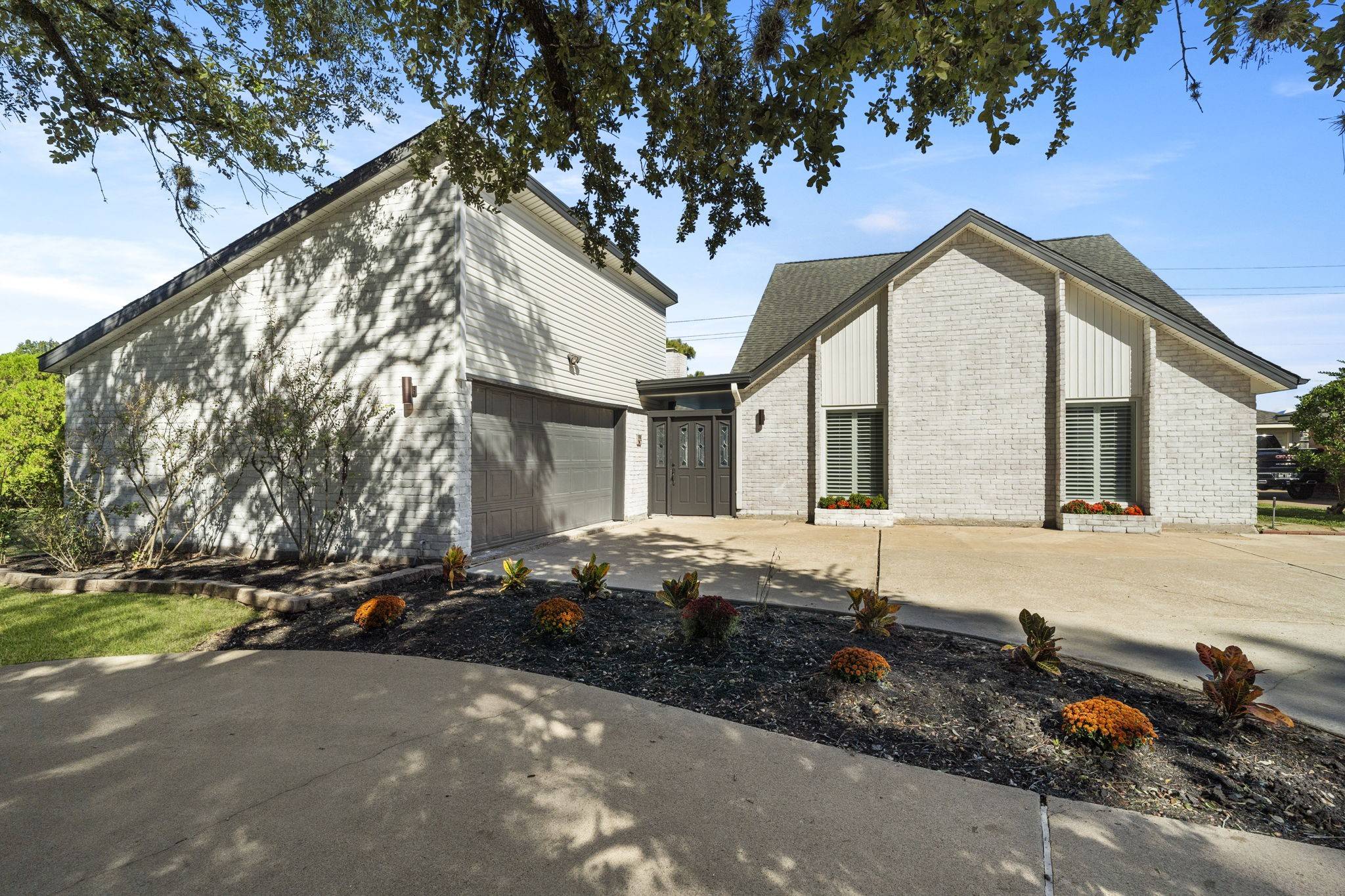 Sugar Land, TX 77478,722 Merrick DR