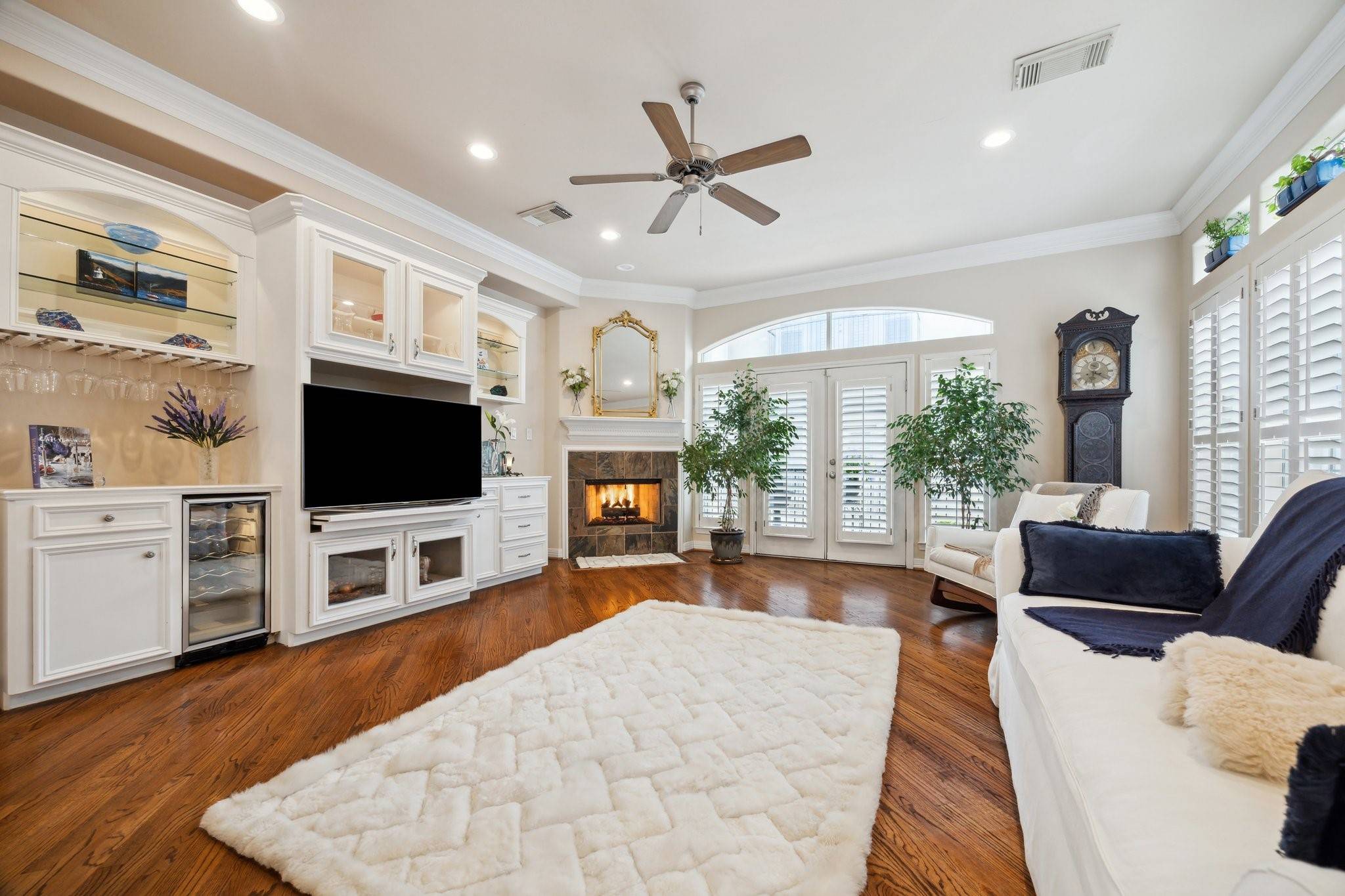 Houston, TX 77019,3307 W Lamar Street #B