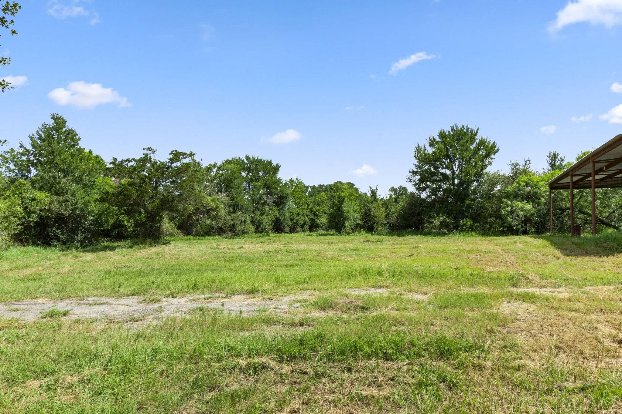 Ellinger, TX 78938,812 W Tobias RD