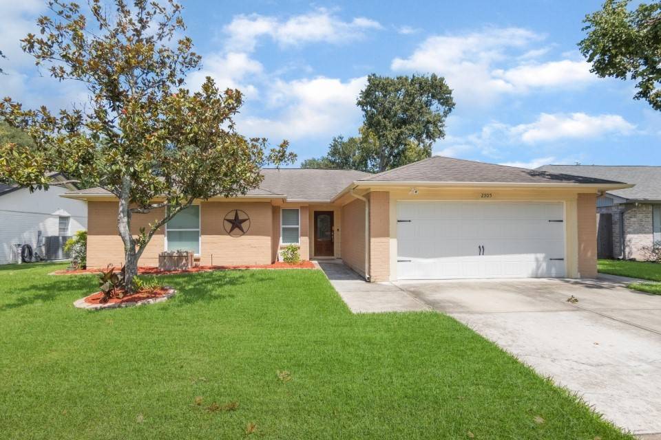 Pearland, TX 77581,2305 Meadow Green DR