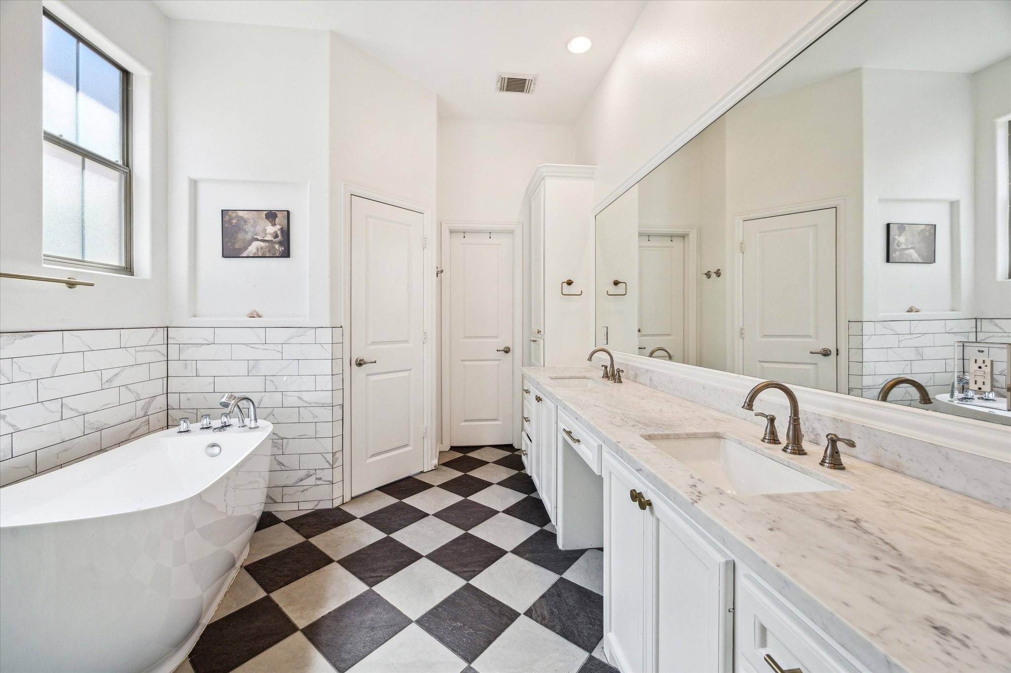 Houston, TX 77006,598 Bomar ST