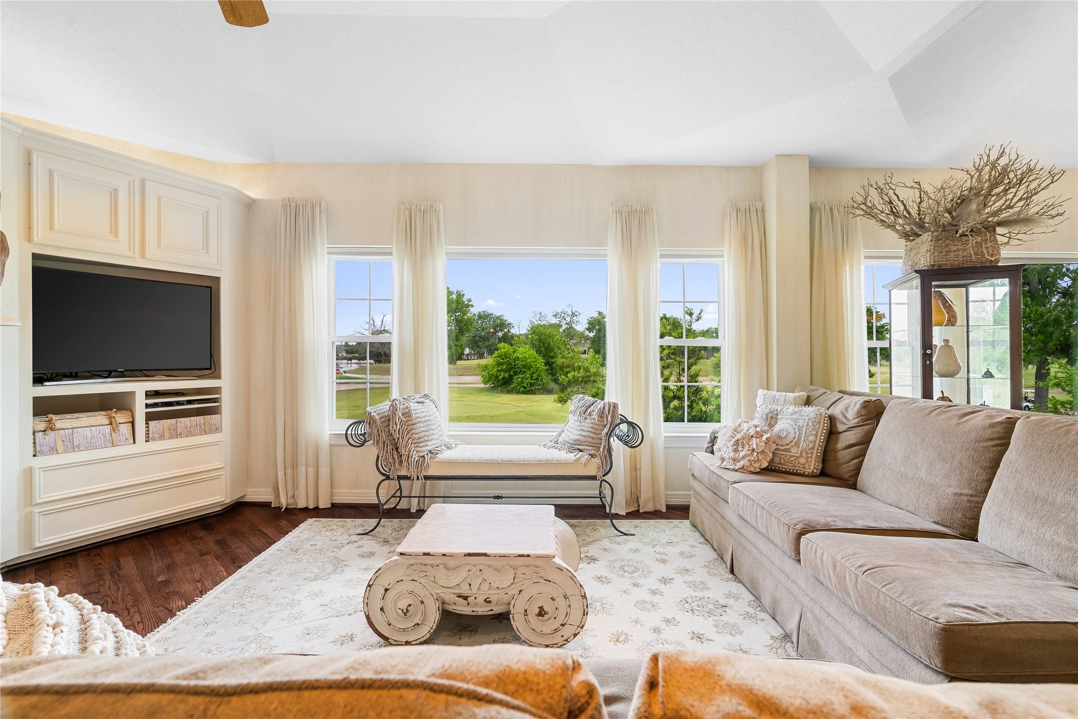 Sugar Land, TX 77479,1734 FORESTLAKE DRIVE