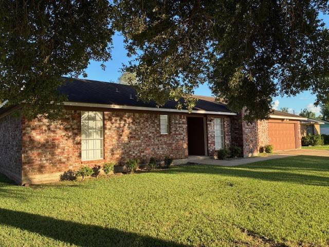 Lake Jackson, TX 77566,210 Larkspur ST