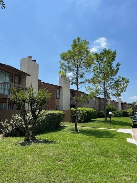 Houston, TX 77036,9101 Country Creek DR #202
