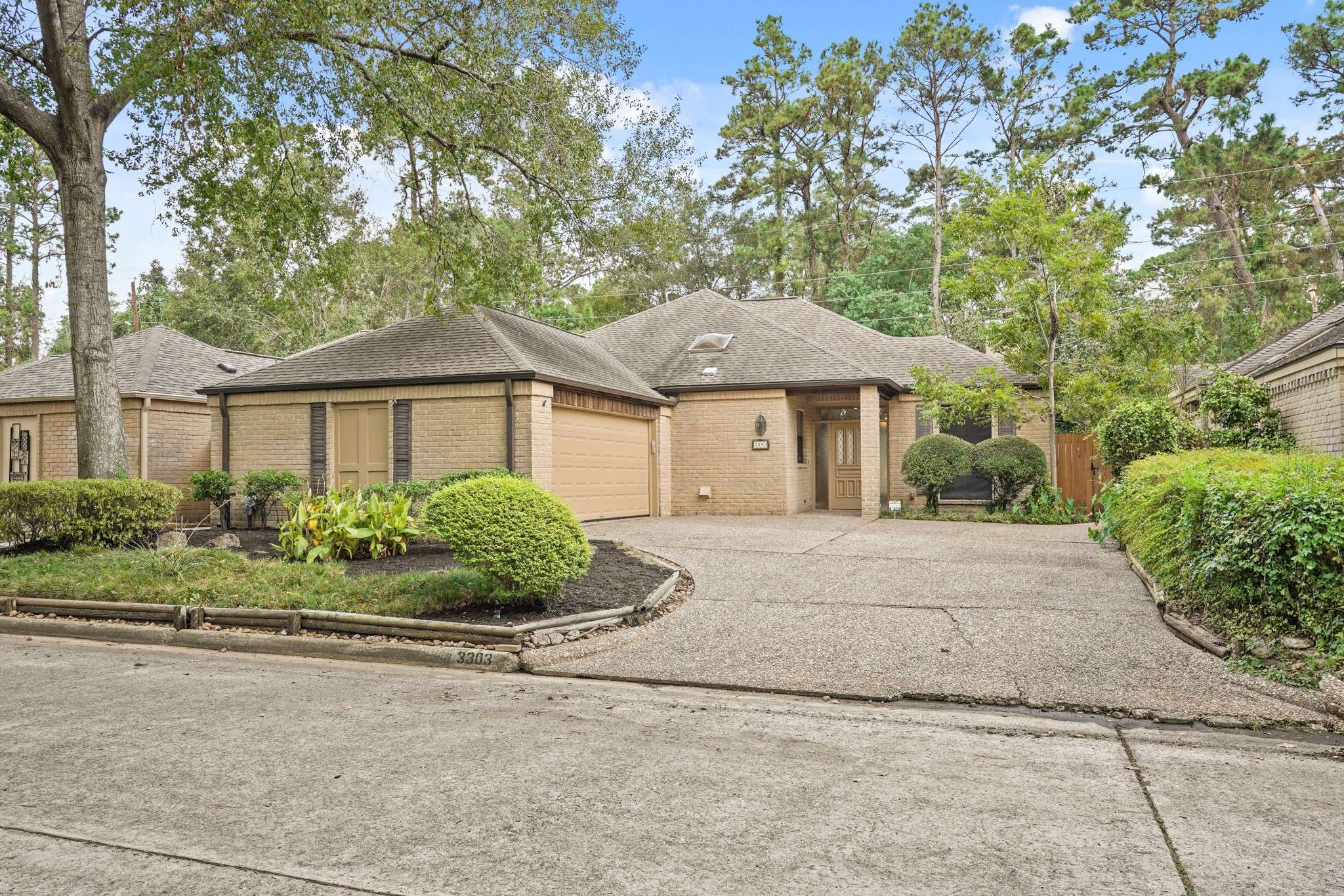 Houston, TX 77339,3303 Village Falls CT