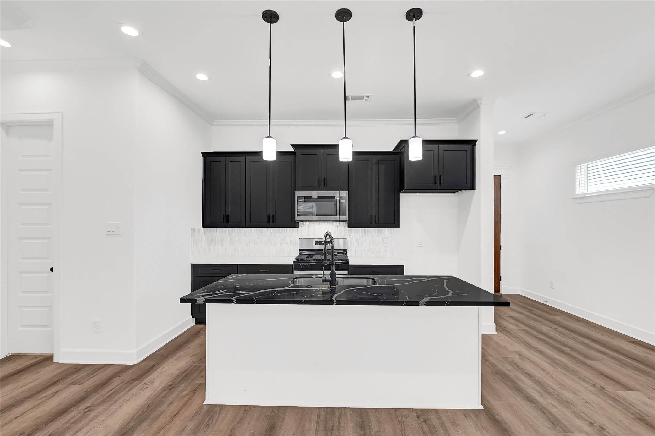 Houston, TX 77021,5008 Elizabeth City ST