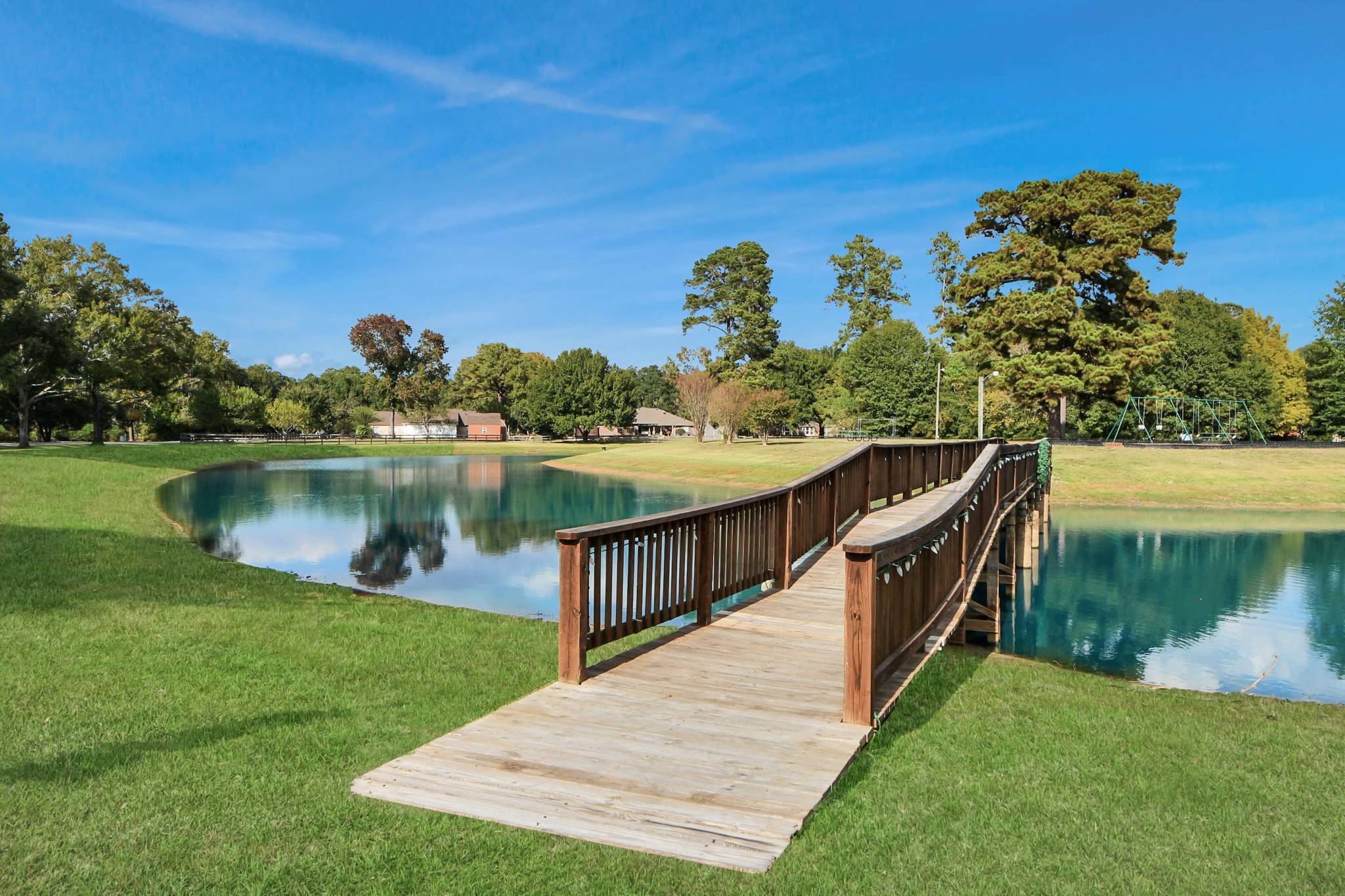 Tomball, TX 77377,18902 Meadow LN