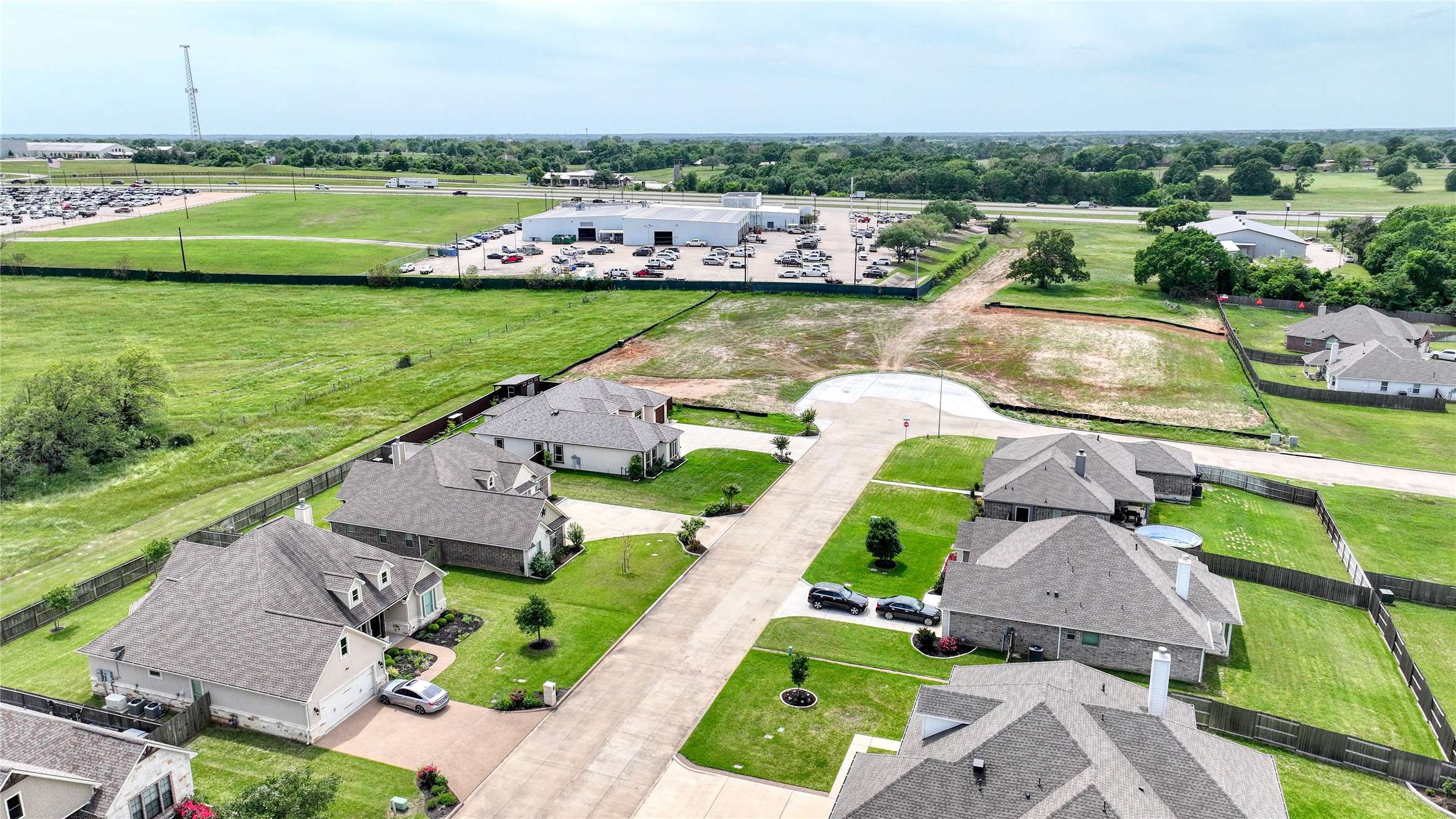 Brenham, TX 77833,493 OAK CREST LN
