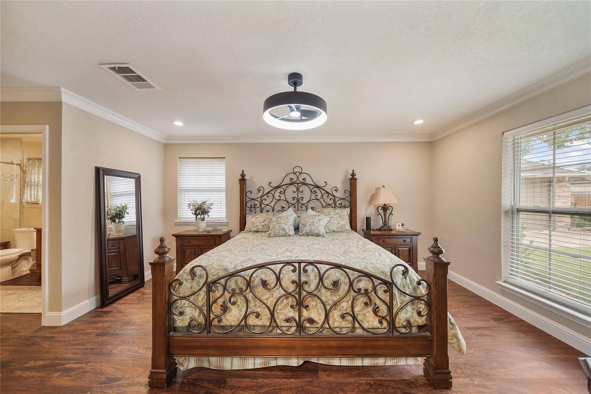 Richmond, TX 77406,2102 Richmond DR