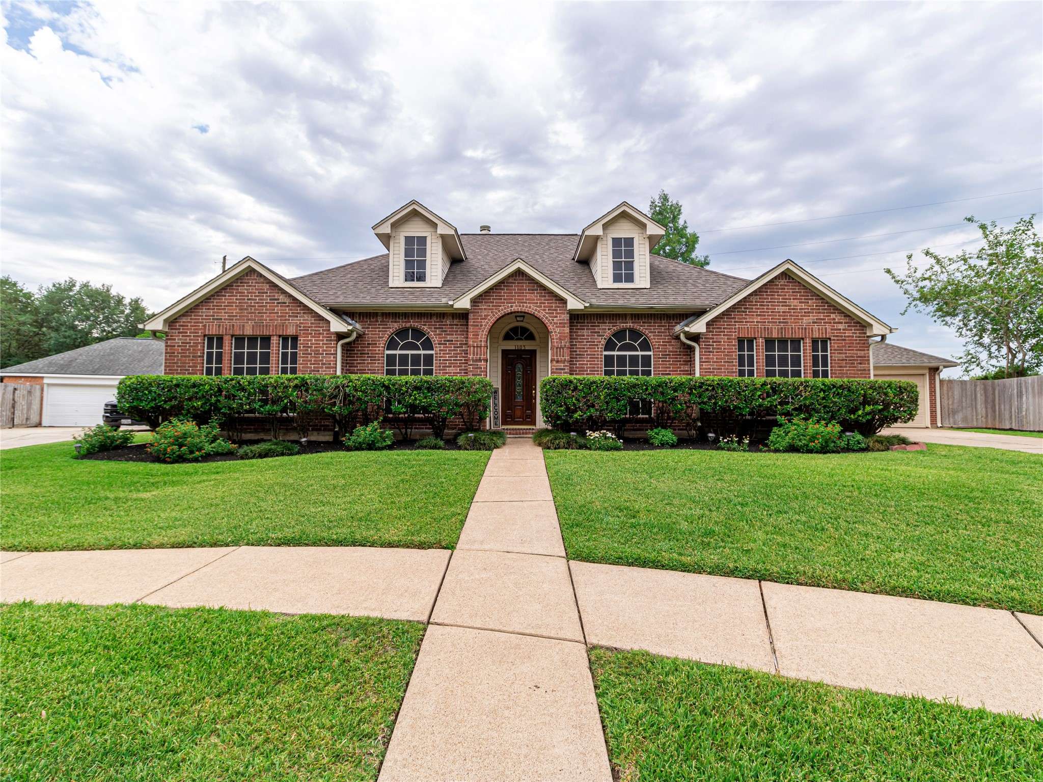 Sugar Land, TX 77498,1103 LAKE ESTATES DR