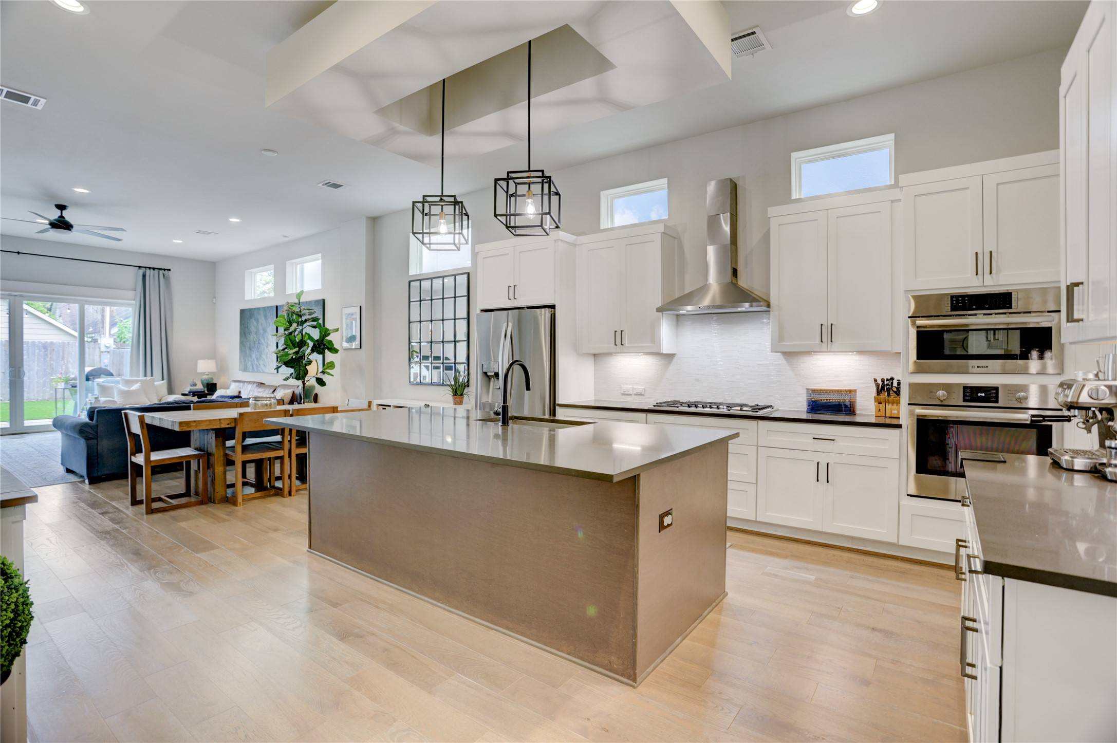 Houston, TX 77008,1022 Dorothy ST