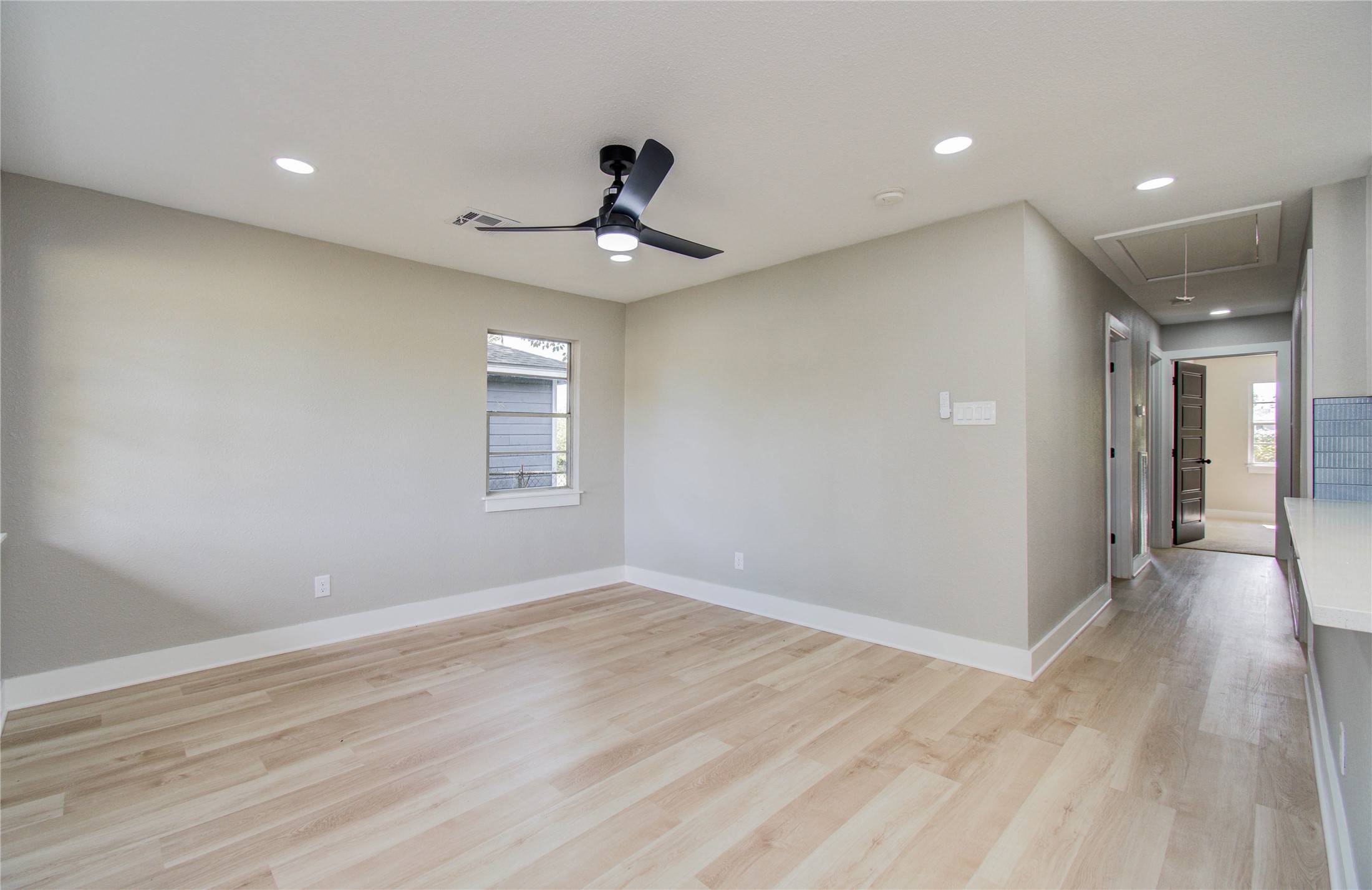 Beaumont, TX 77707,4375 W Broadway ST