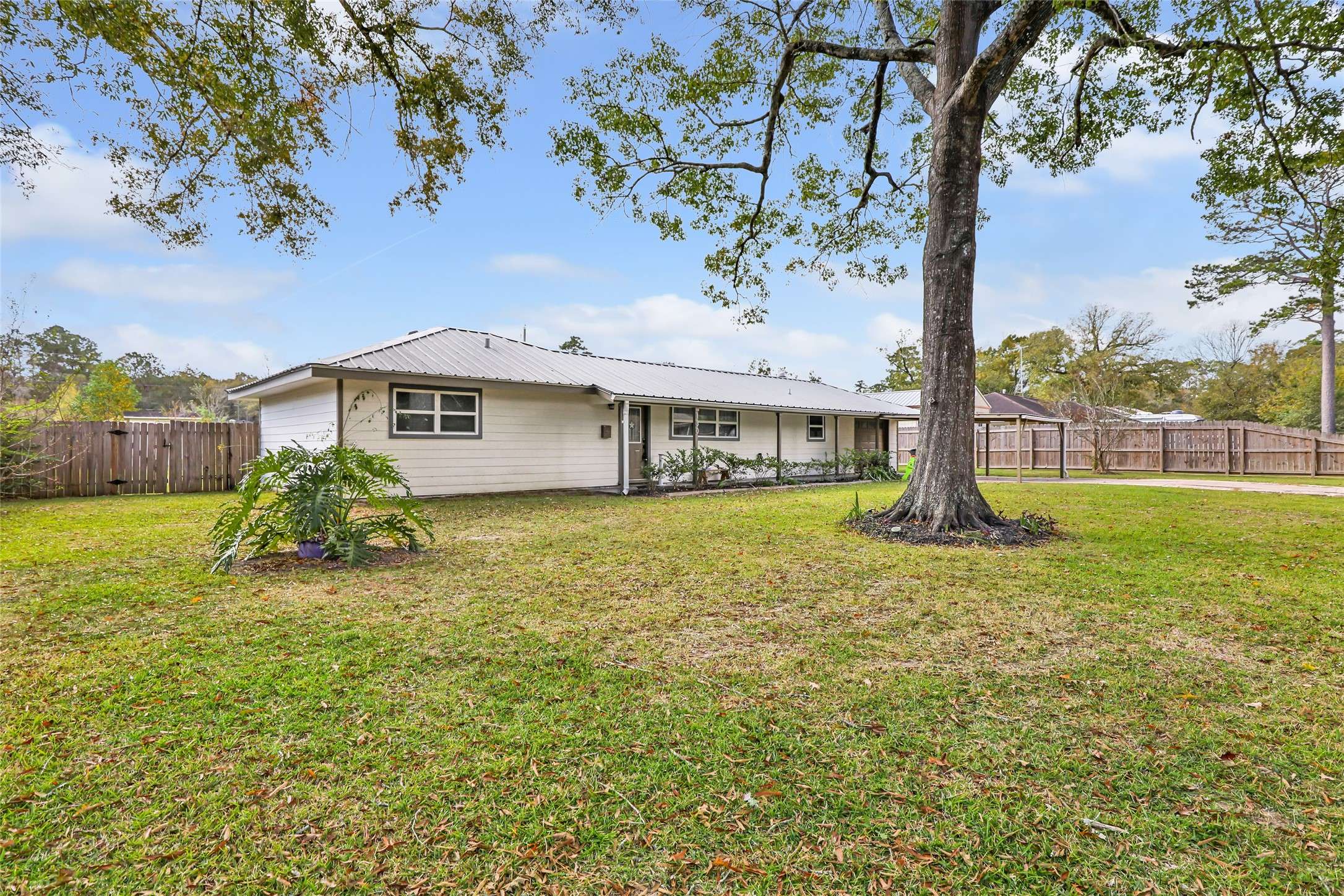 Liberty, TX 77575,130 Lone Oak LN