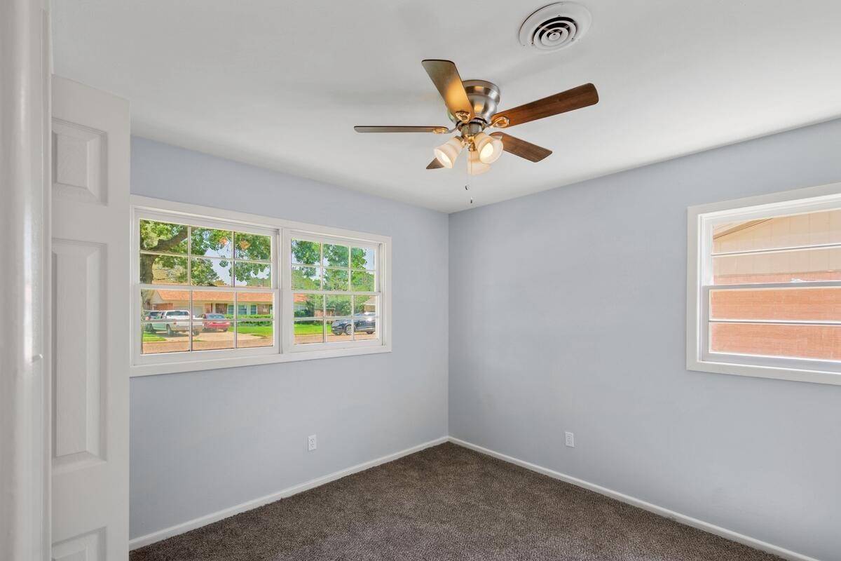 Lubbock, TX 79414,5217 45th ST
