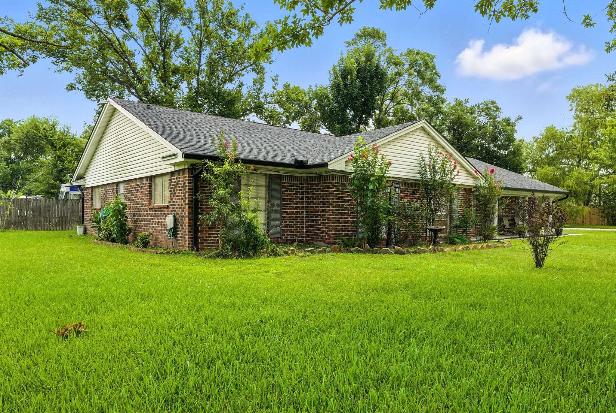 Channelview, TX 77530,658 W Brentwood ST
