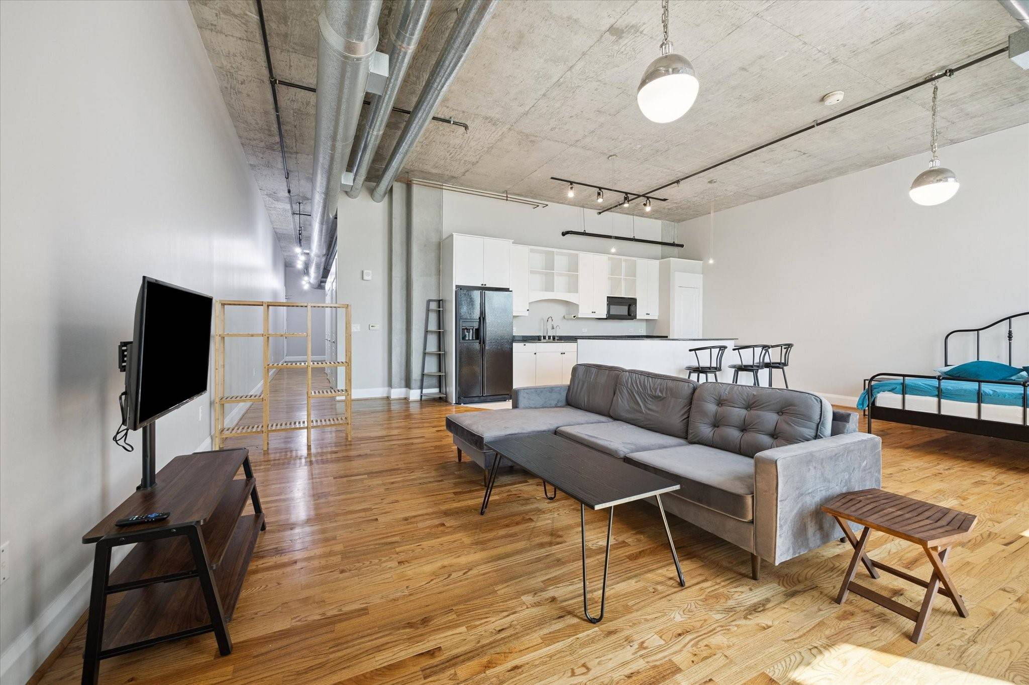 Houston, TX 77004,1401 Calumet ST #500