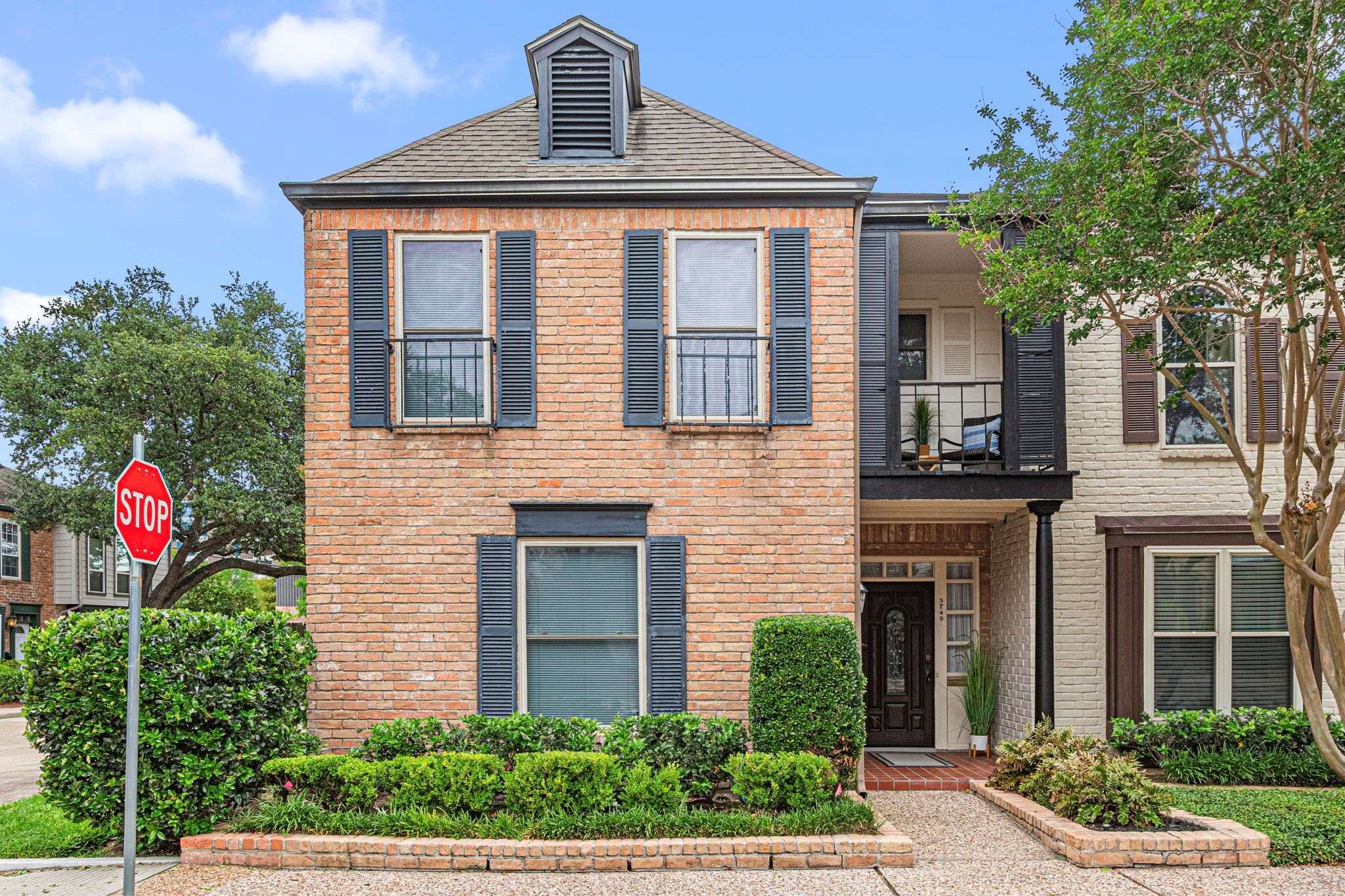 Houston, TX 77098,3749 Wakeforest ST
