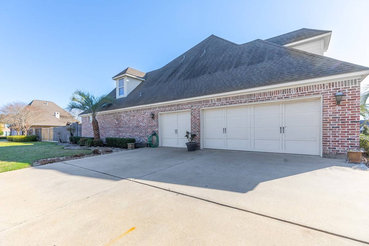 Beaumont, TX 77713,7790 Deerchase DR