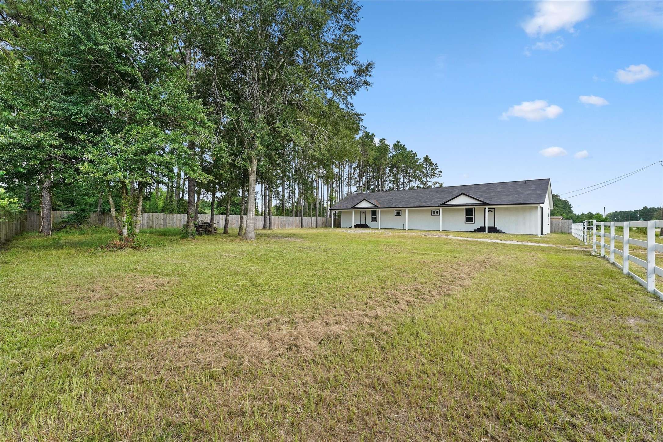Cleveland, TX 77327,711 Road 5014