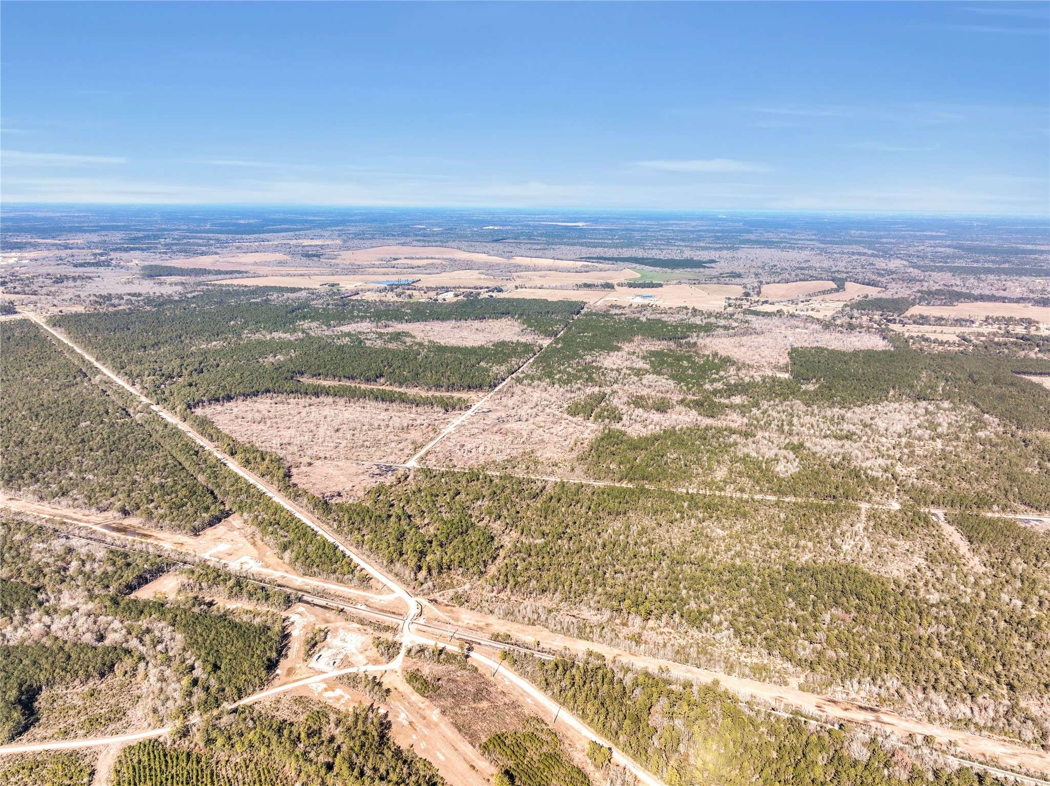Sour Lake, TX 77659,00003-670 Hwy 105