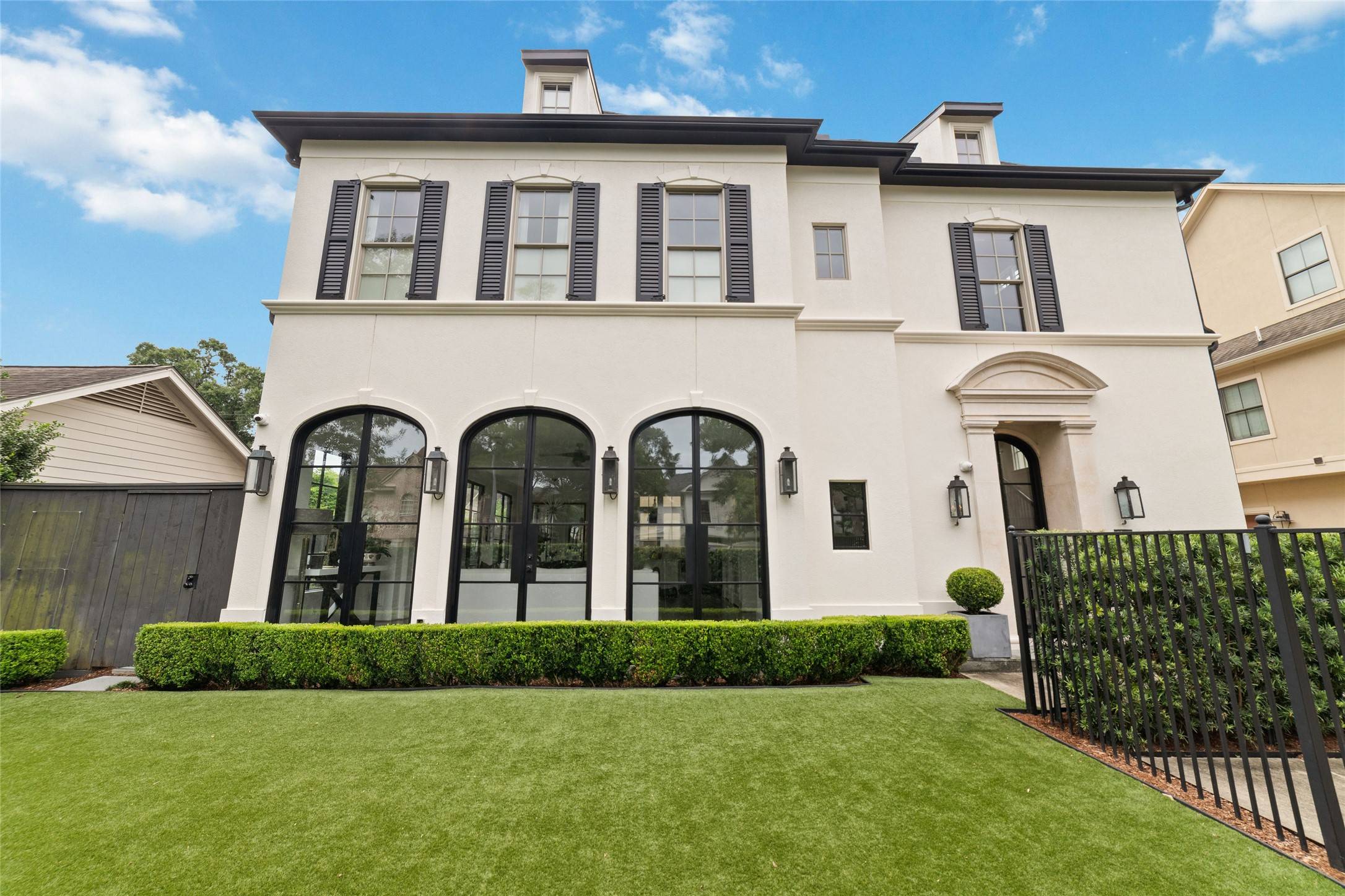 Houston, TX 77027,30 Lana LN #A