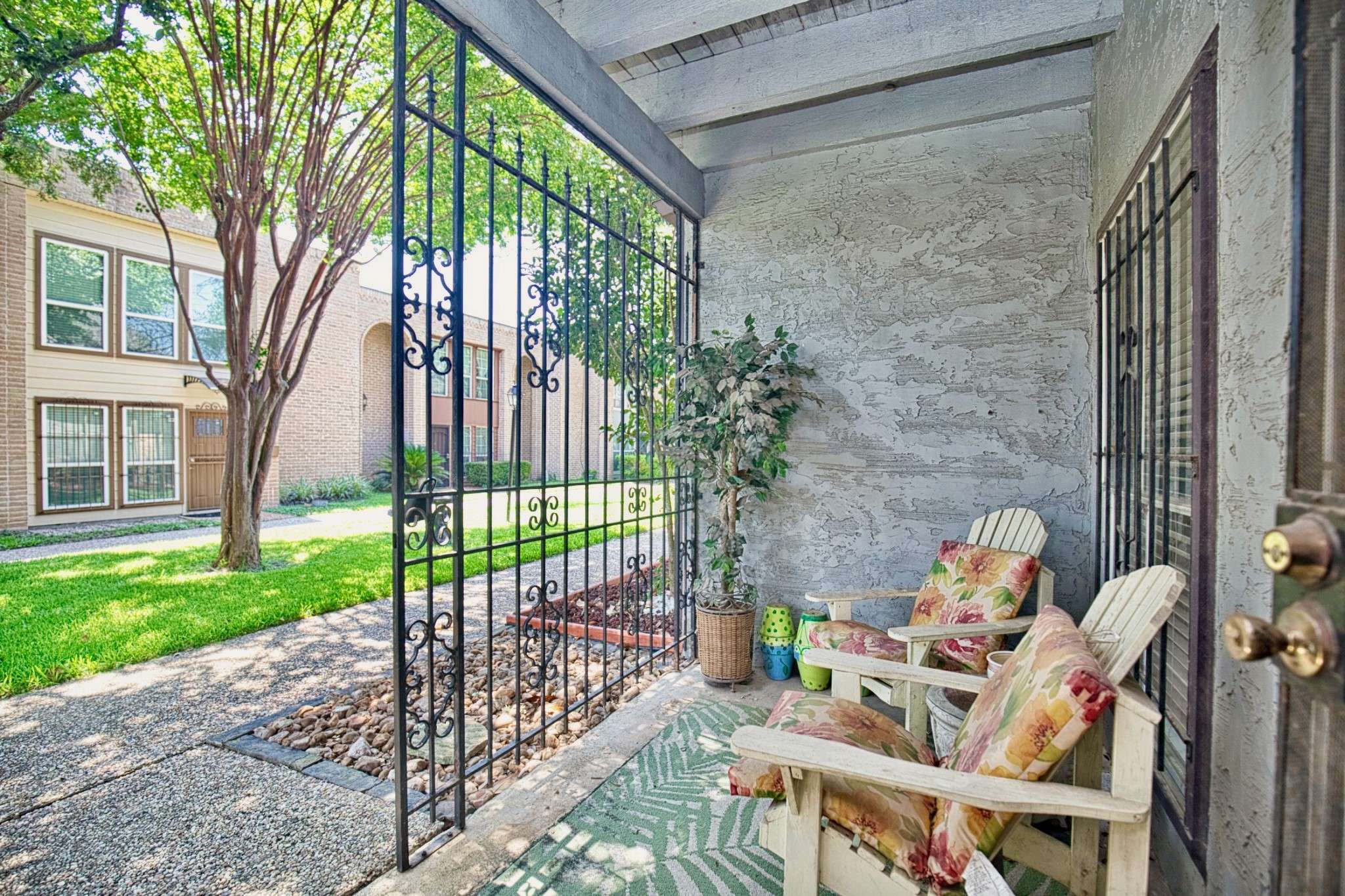 Houston, TX 77025,9408 Bassoon DR