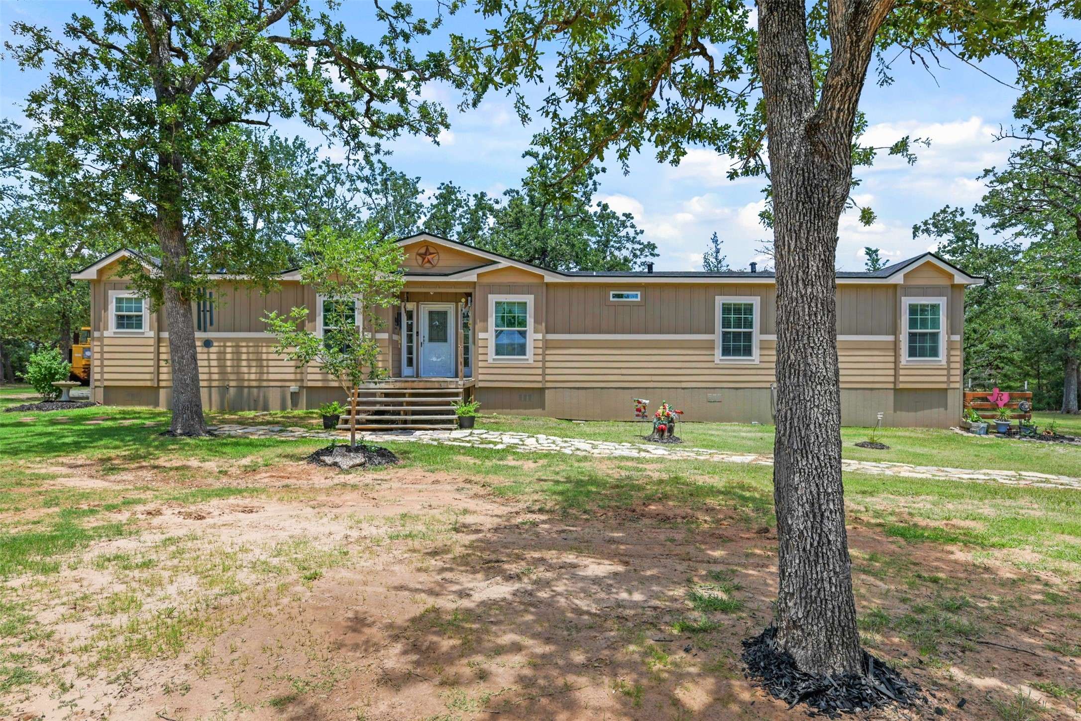 Somerville, TX 77879,735 Boysenberry Road