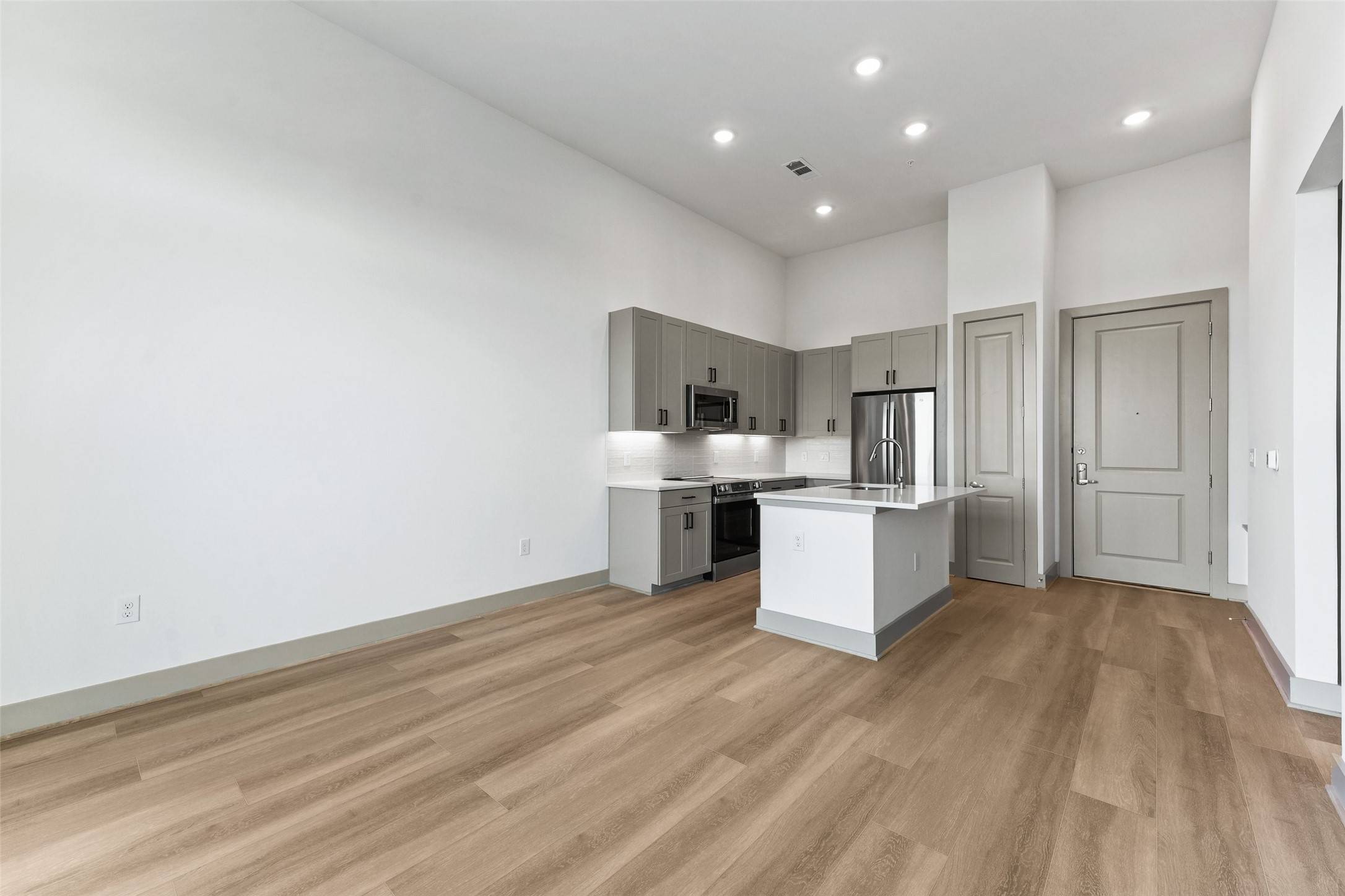 Houston, TX 77007,170 Malone ST #3303