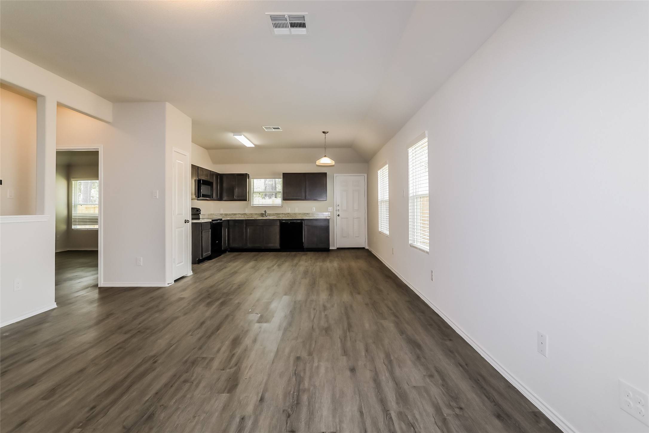 Huntsville, TX 77320,220 Pronghorn DR