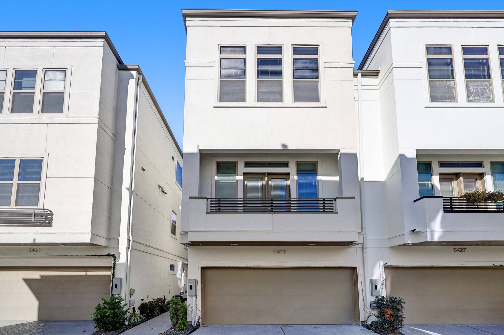 Houston, TX 77007,5429 Larkin ST