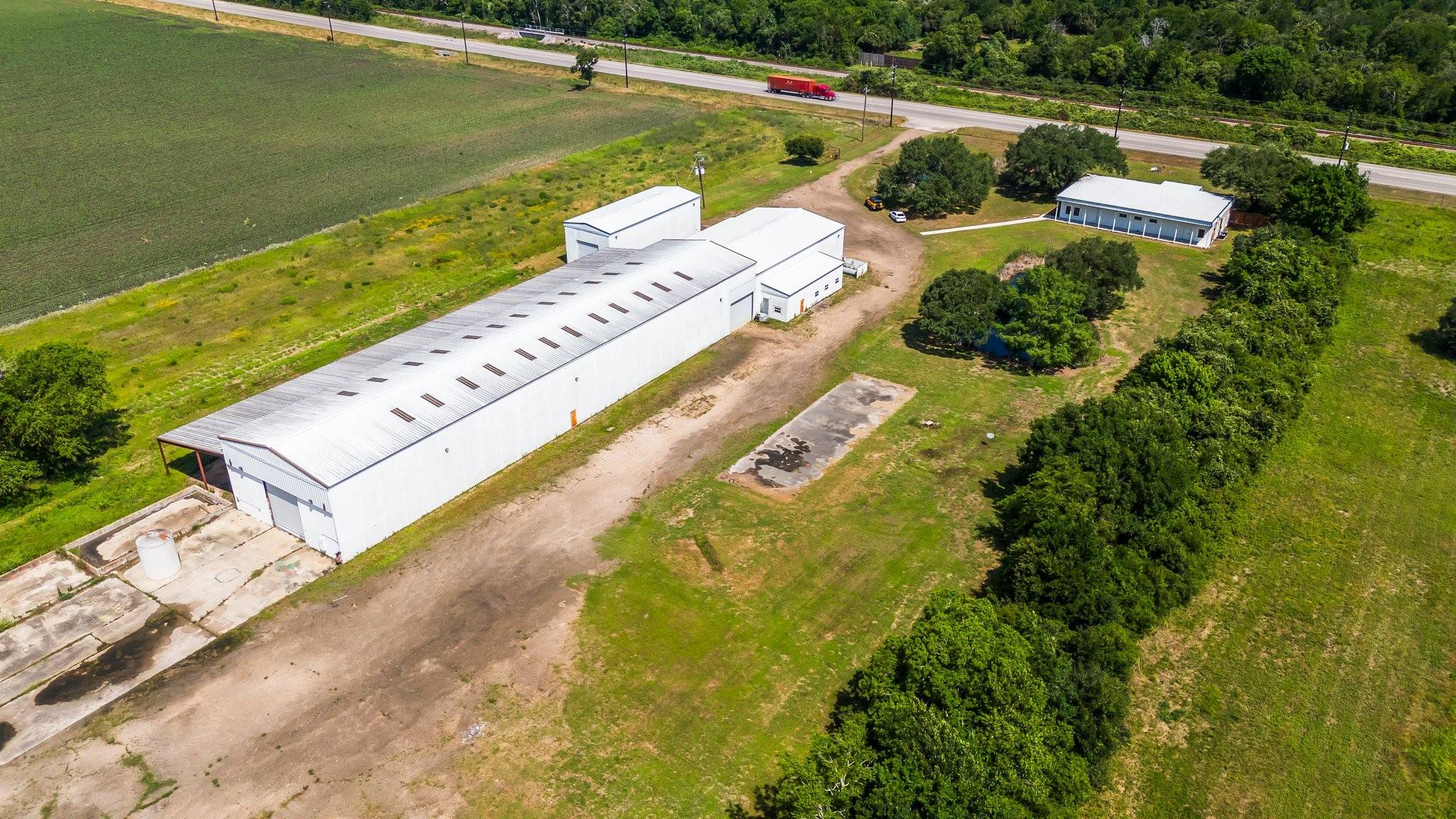 East Bernard, TX 77435,14005 US Hwy 90