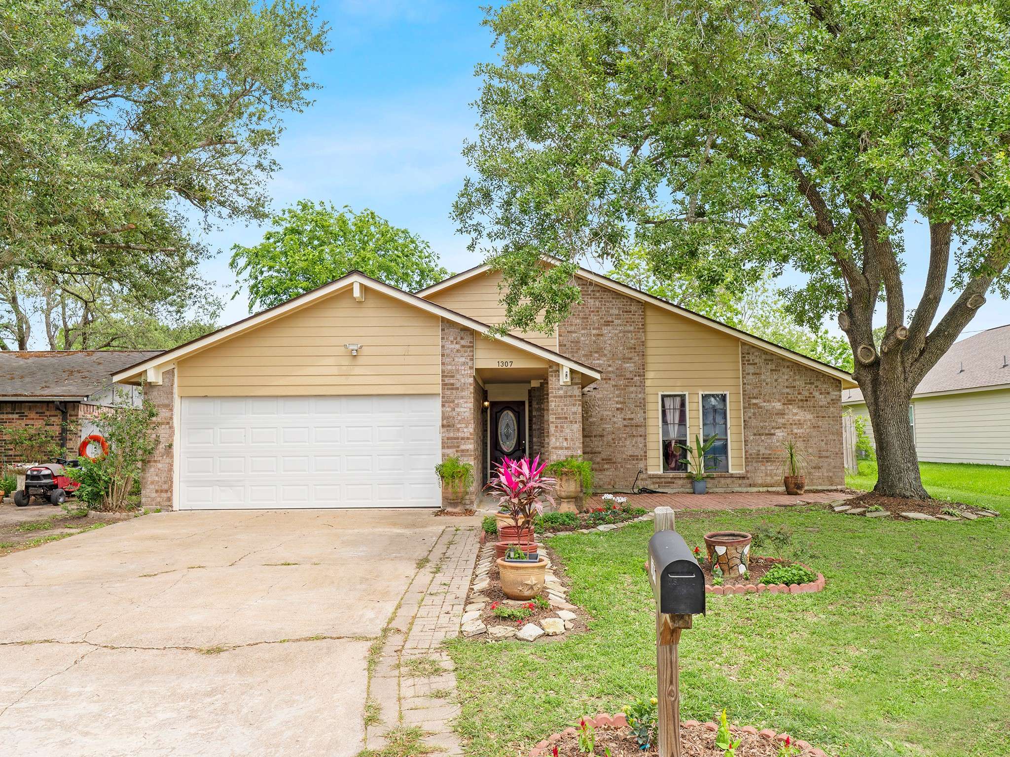 Bay City, TX 77414,1307 Marlin CT
