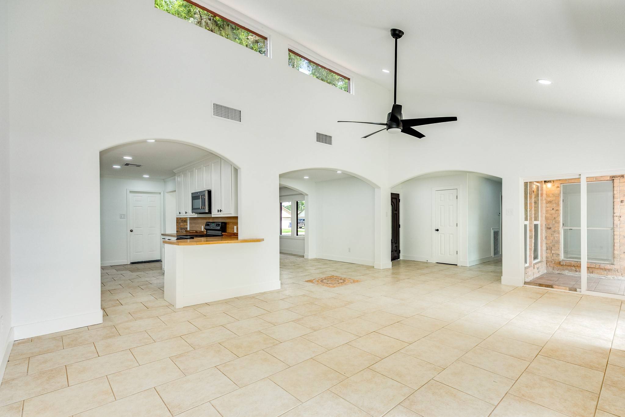 West Columbia, TX 77486,225 Montclaire DR